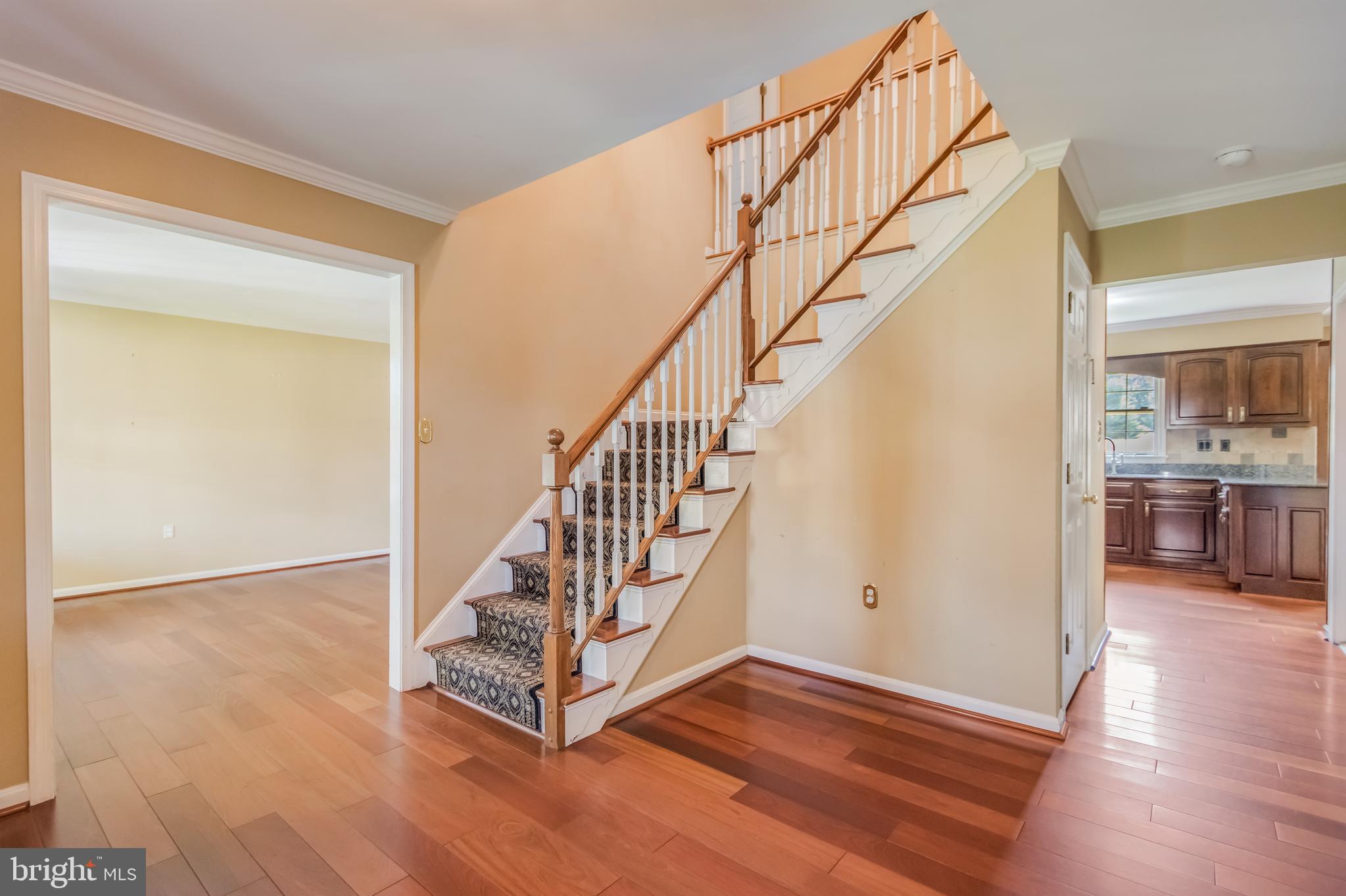 1305 GREENMONT DRIVE