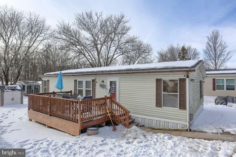 120 DEANN LANE GRANTVILLE PA 17028