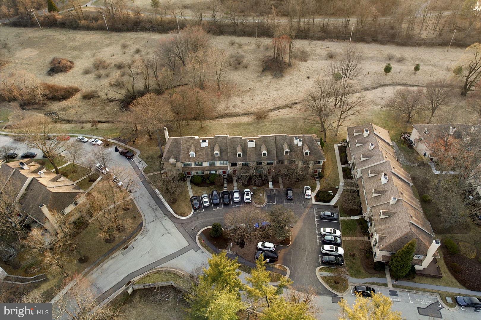 19 CHATEAU CIRCLE 29