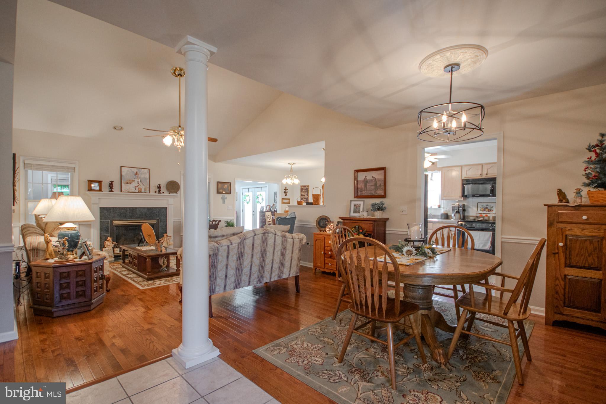 137 VILLAGE OAK DRIVE