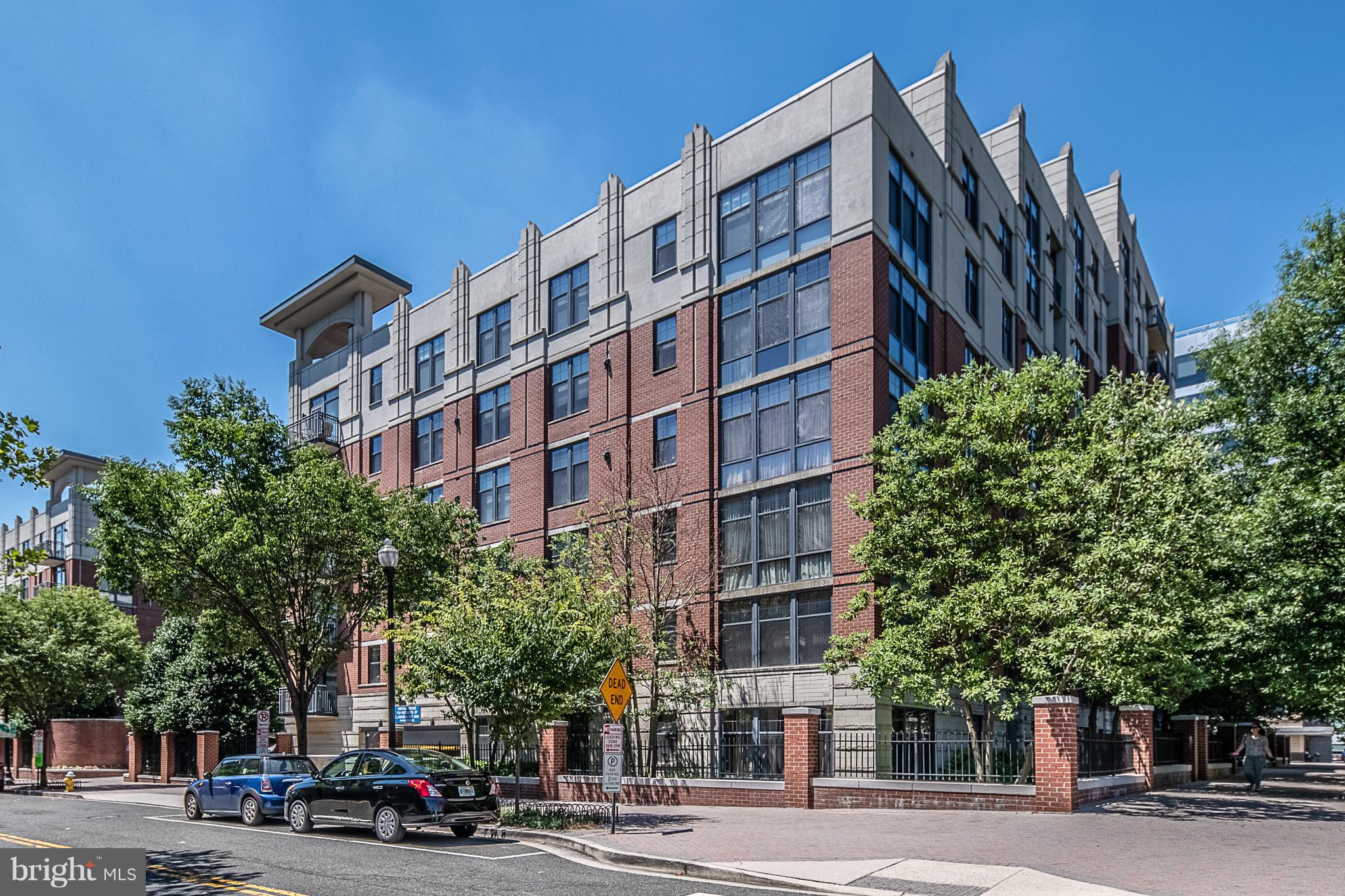 CLARENDON - Residential