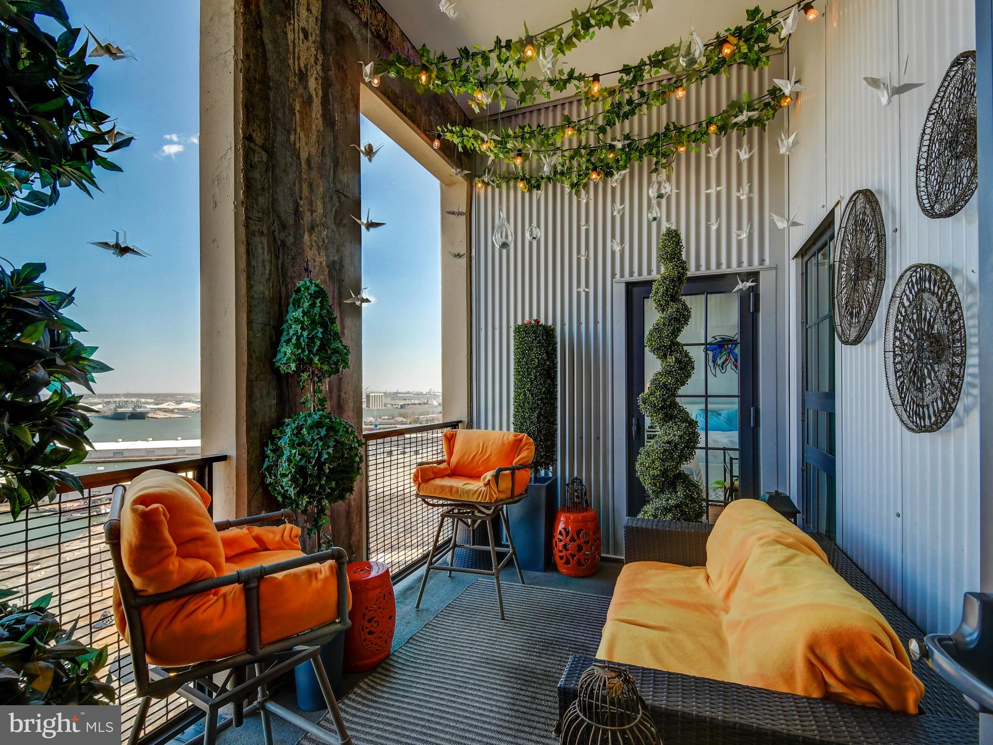 LOCUST POINT - Residential