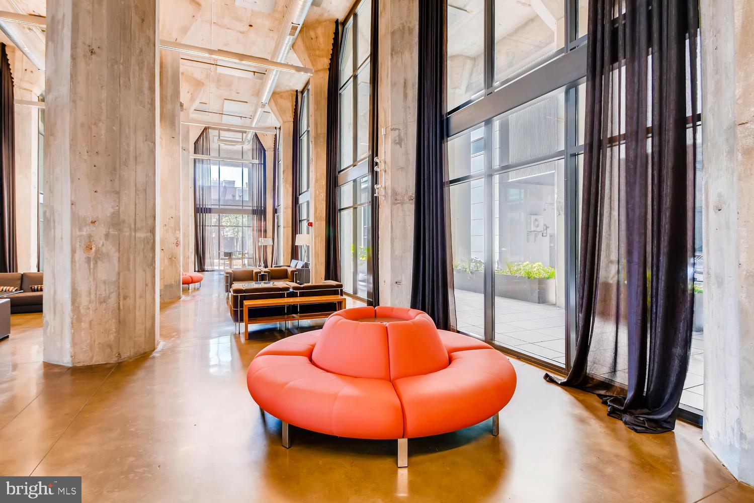 LOCUST POINT - Residential