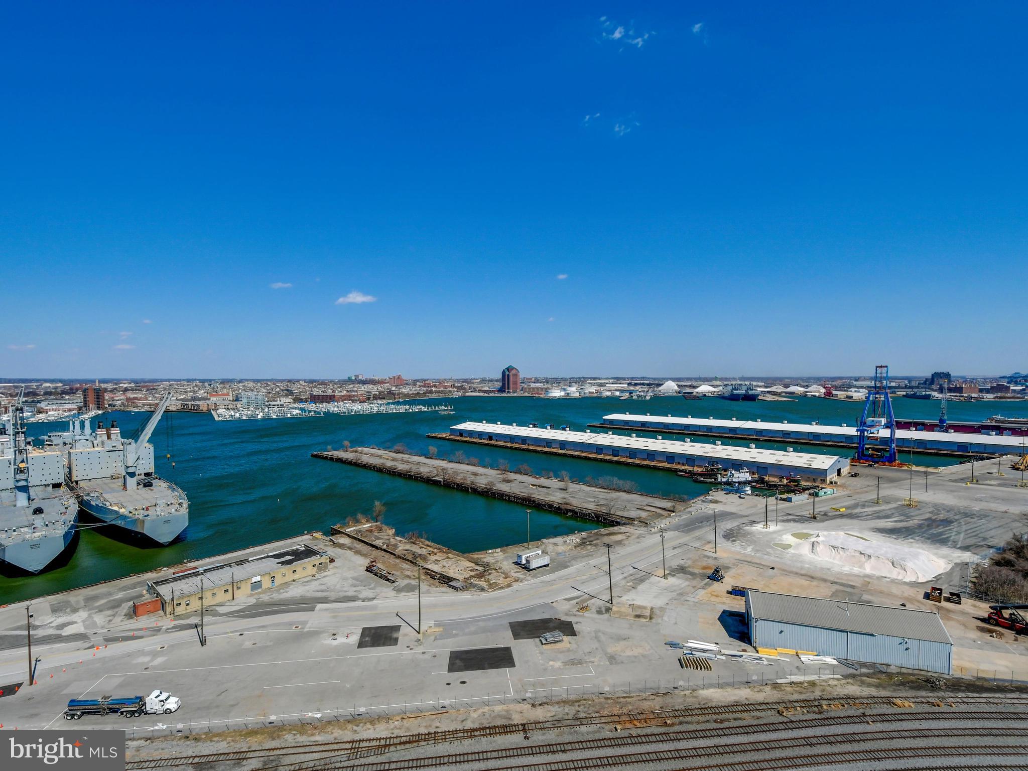 LOCUST POINT - Residential