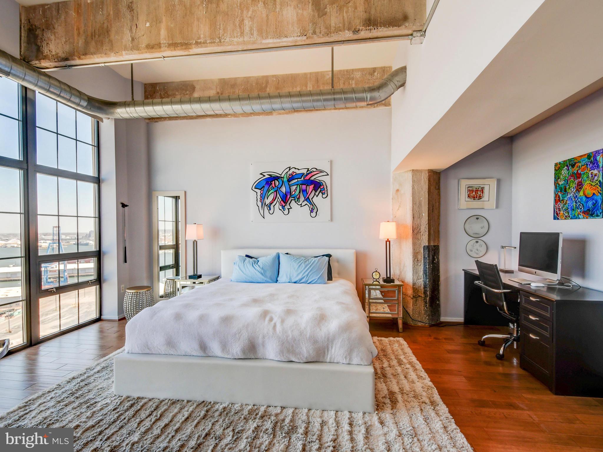 LOCUST POINT - Residential