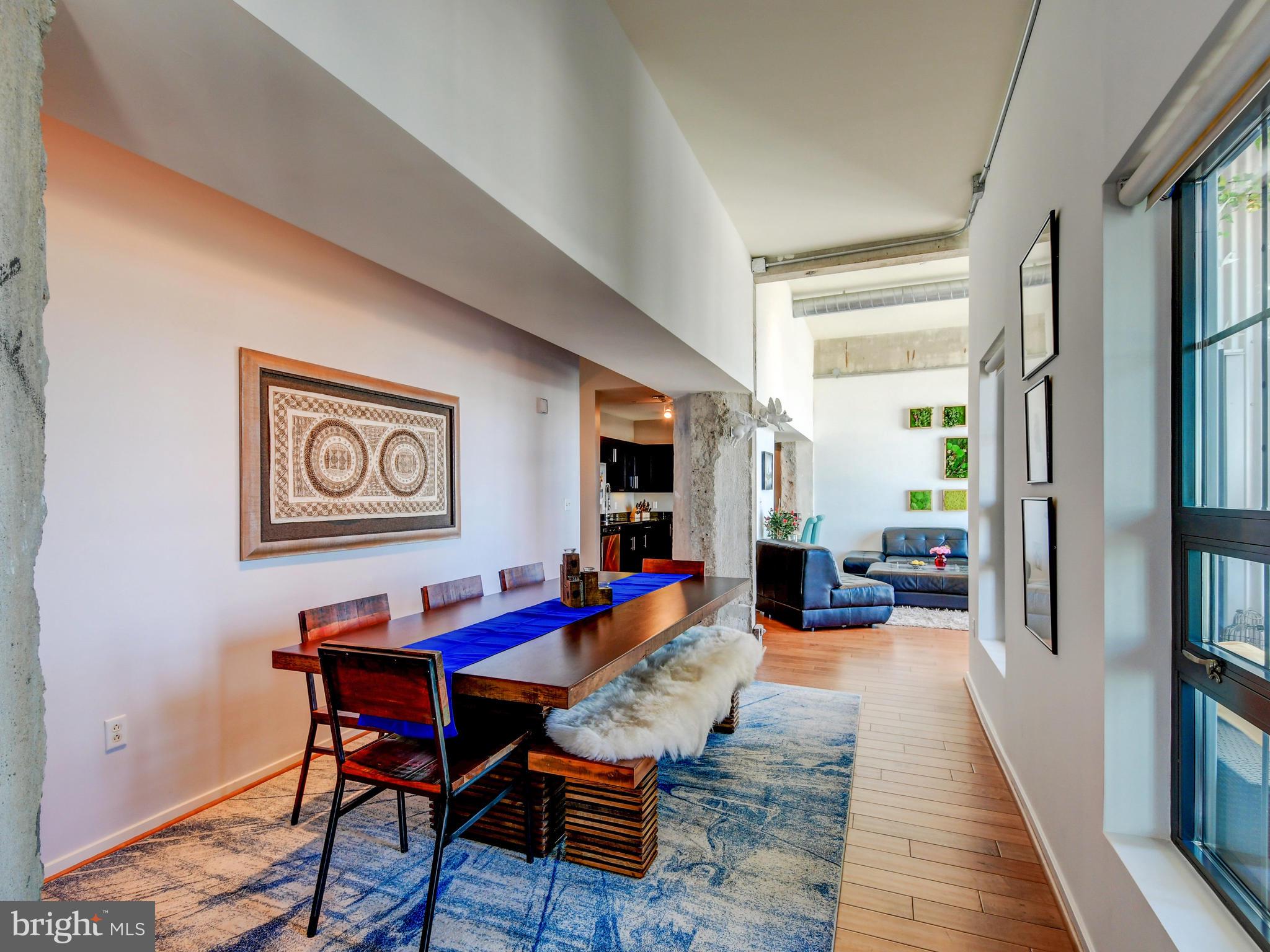 LOCUST POINT - Residential