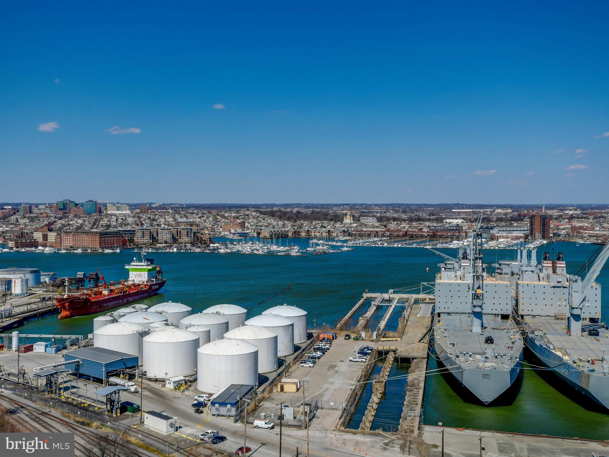 LOCUST POINT - Residential