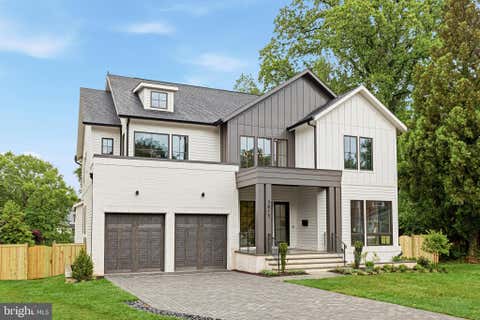 Photo of 3815 N Abingdon Street, ARLINGTON, VA 22207 (MLS # VAAR2078910)