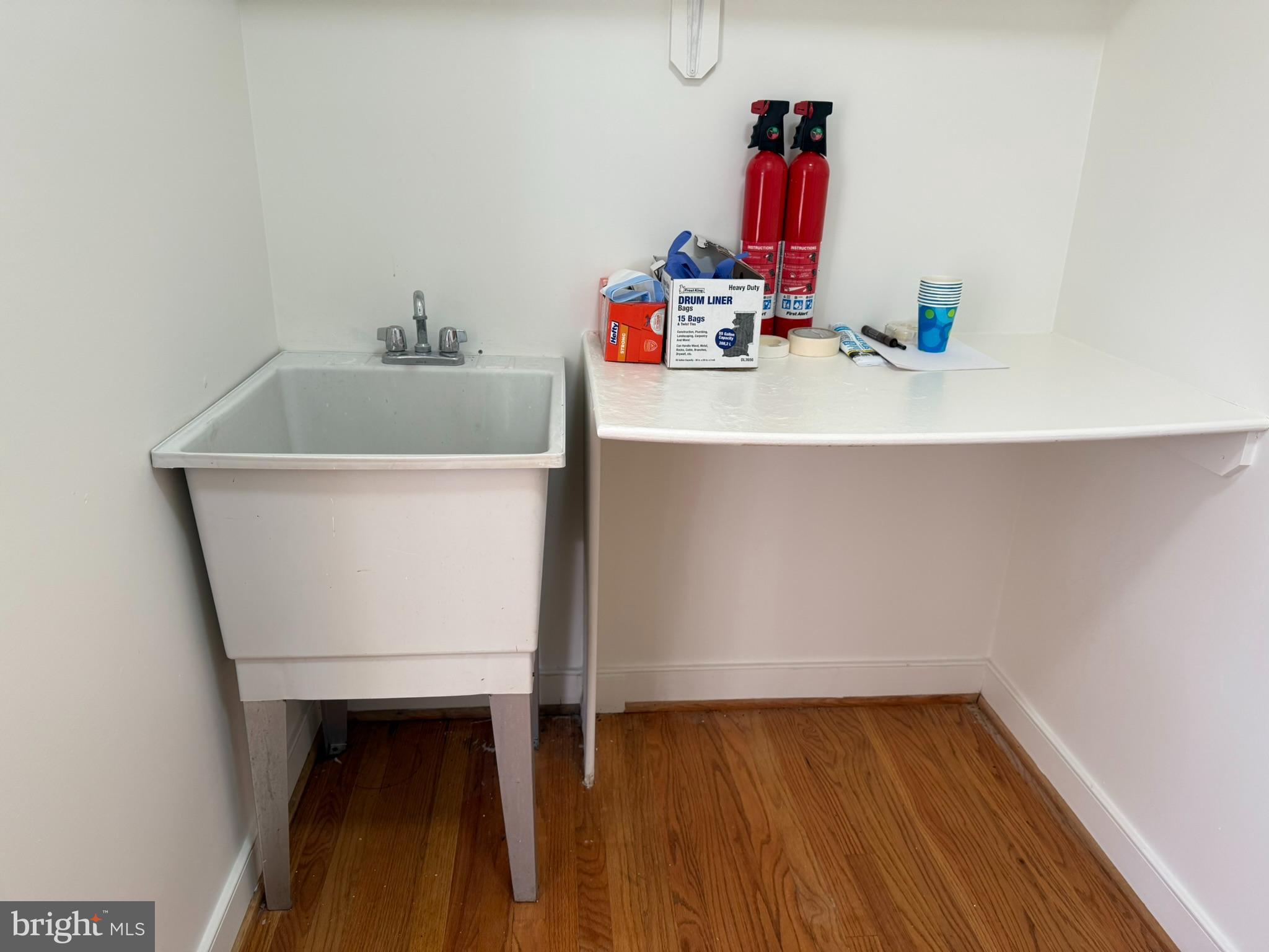 HOBBITS GLEN - Residential