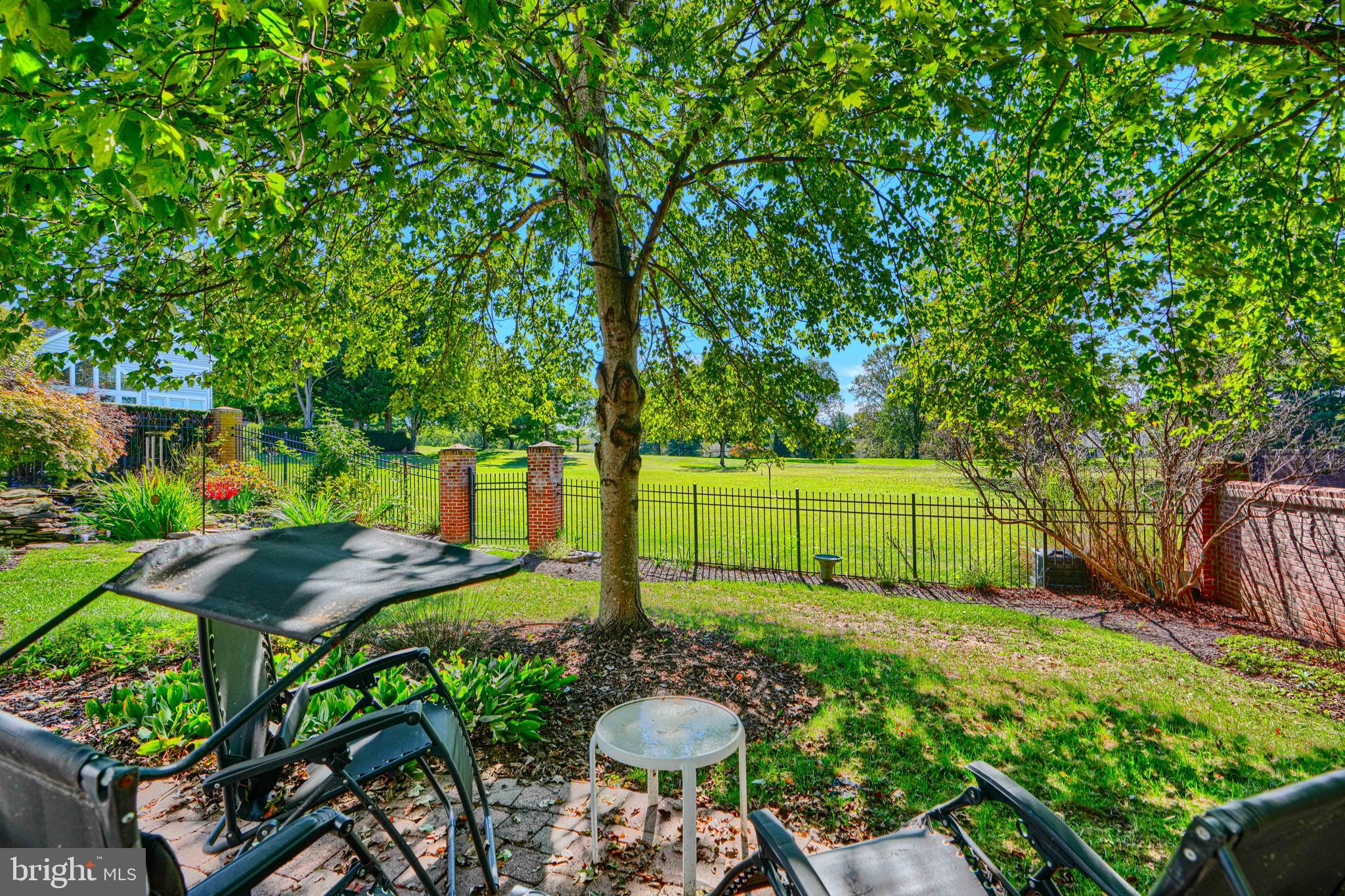 HOBBITS GLEN - Residential