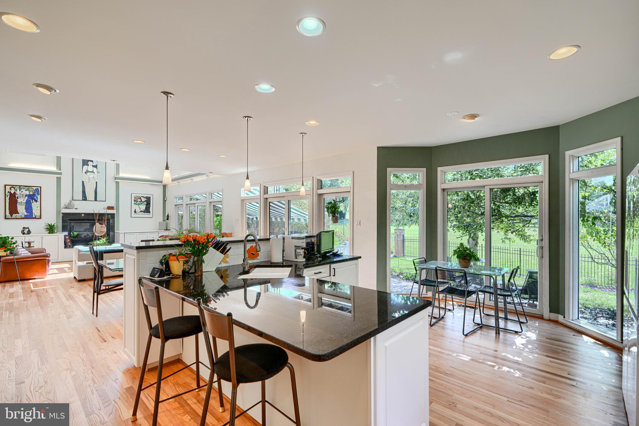 HOBBITS GLEN - Residential