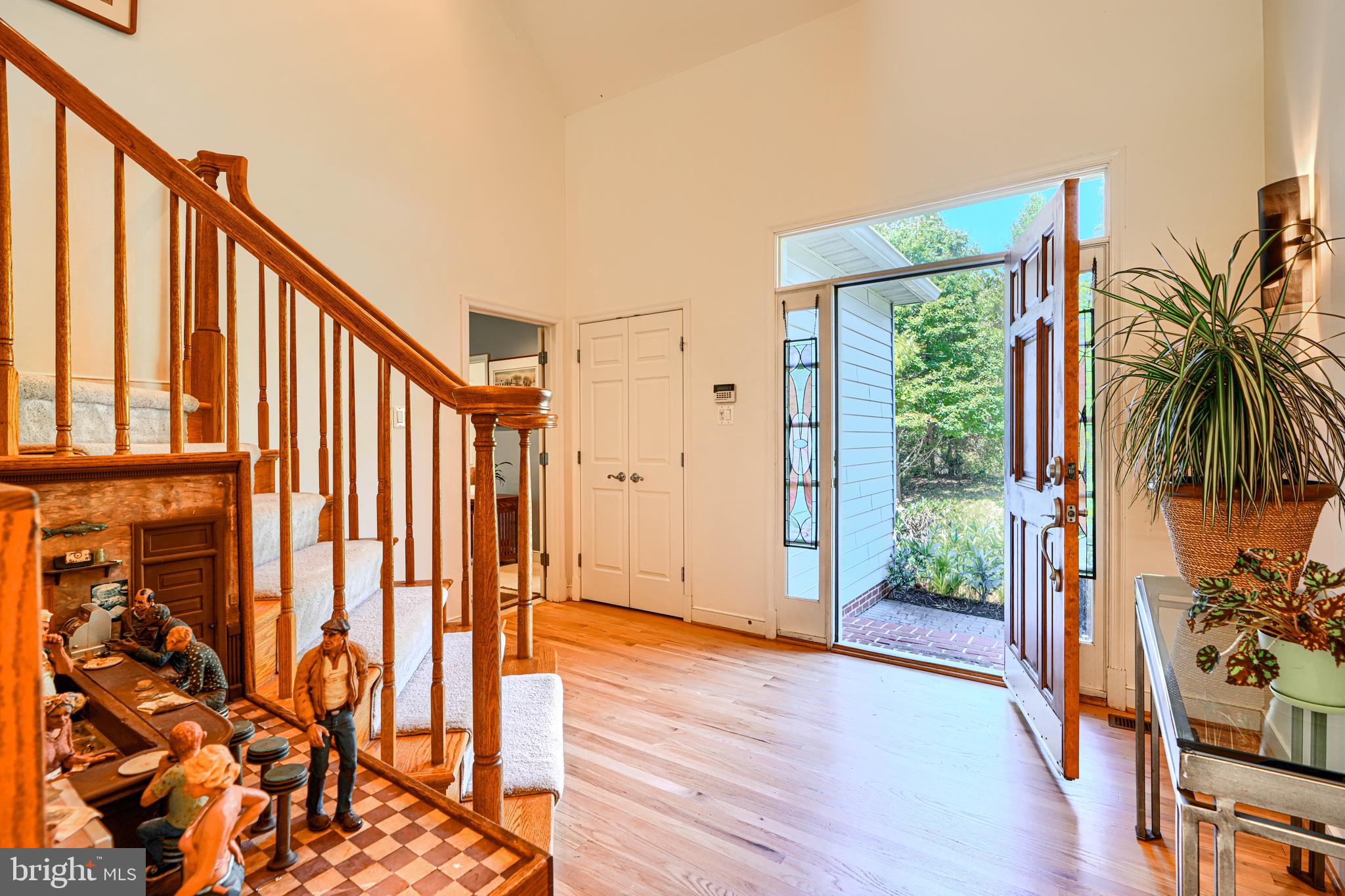 HOBBITS GLEN - Residential