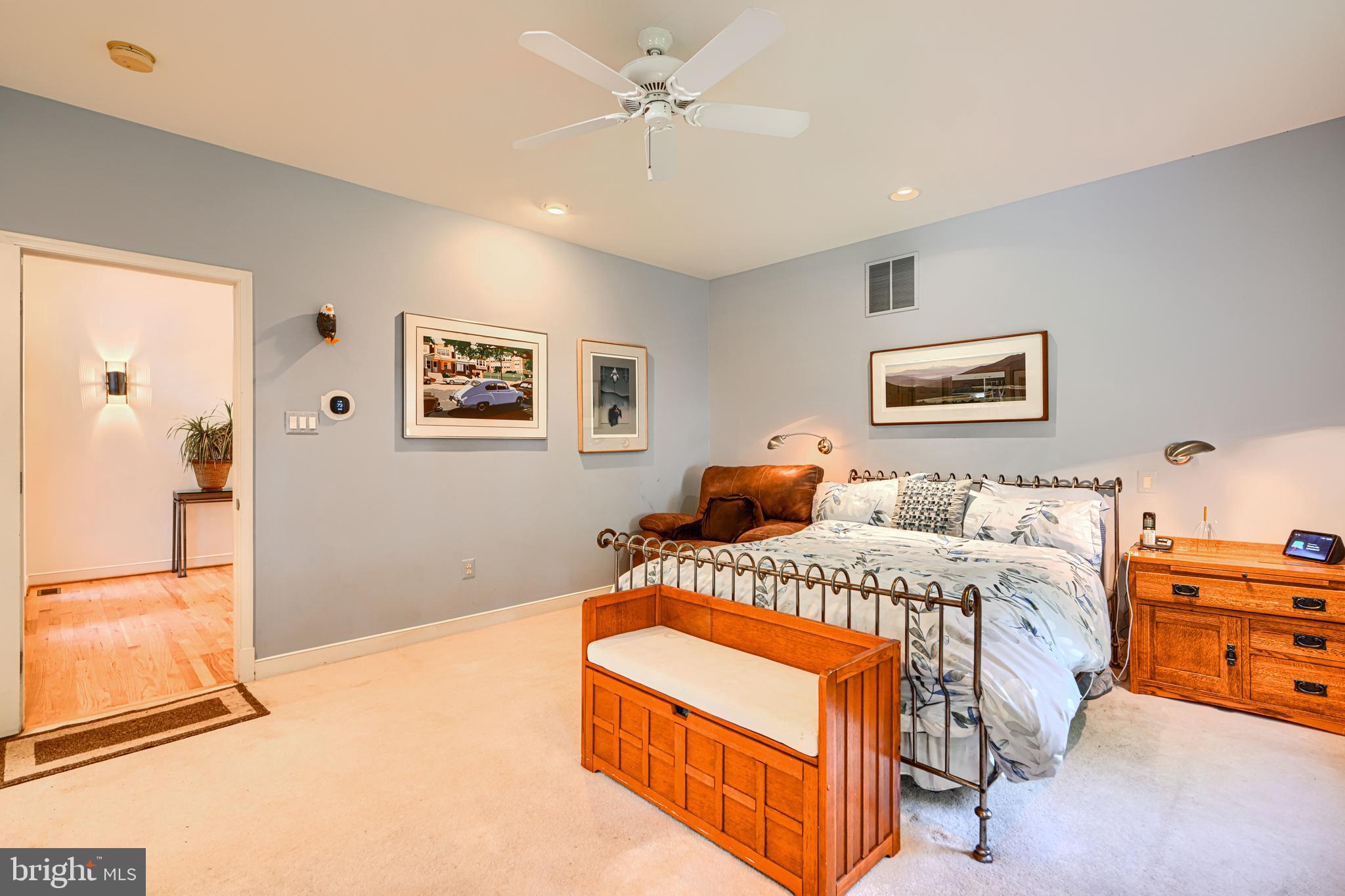 HOBBITS GLEN - Residential