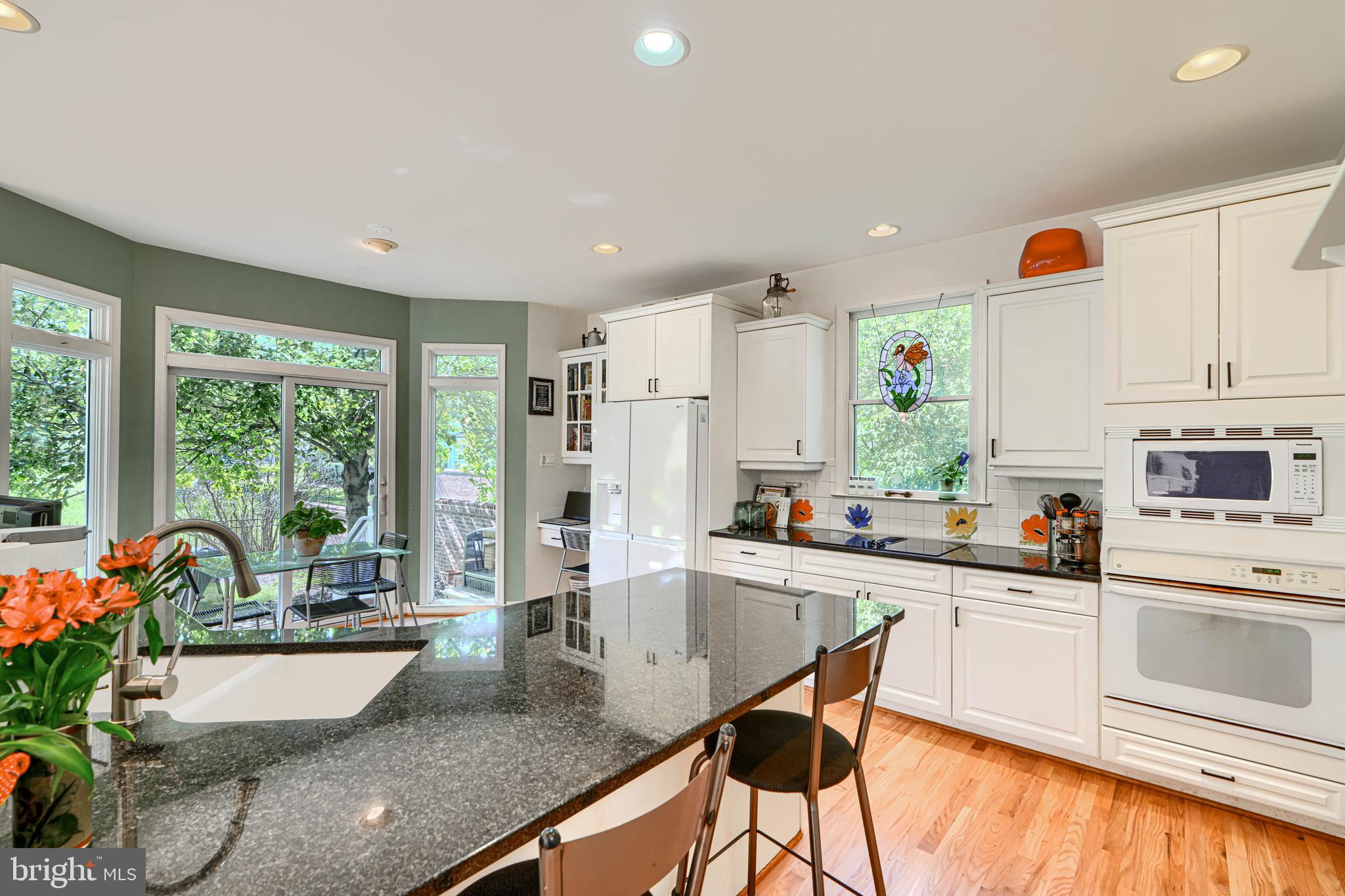 HOBBITS GLEN - Residential