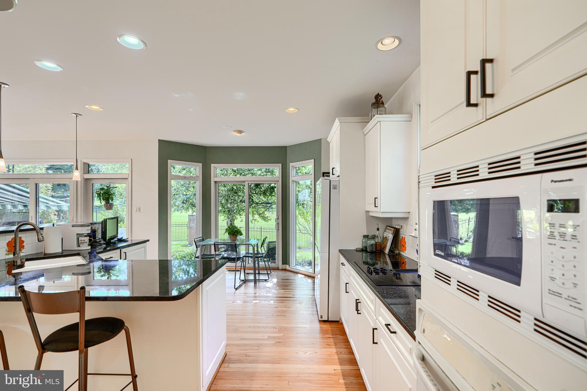 HOBBITS GLEN - Residential