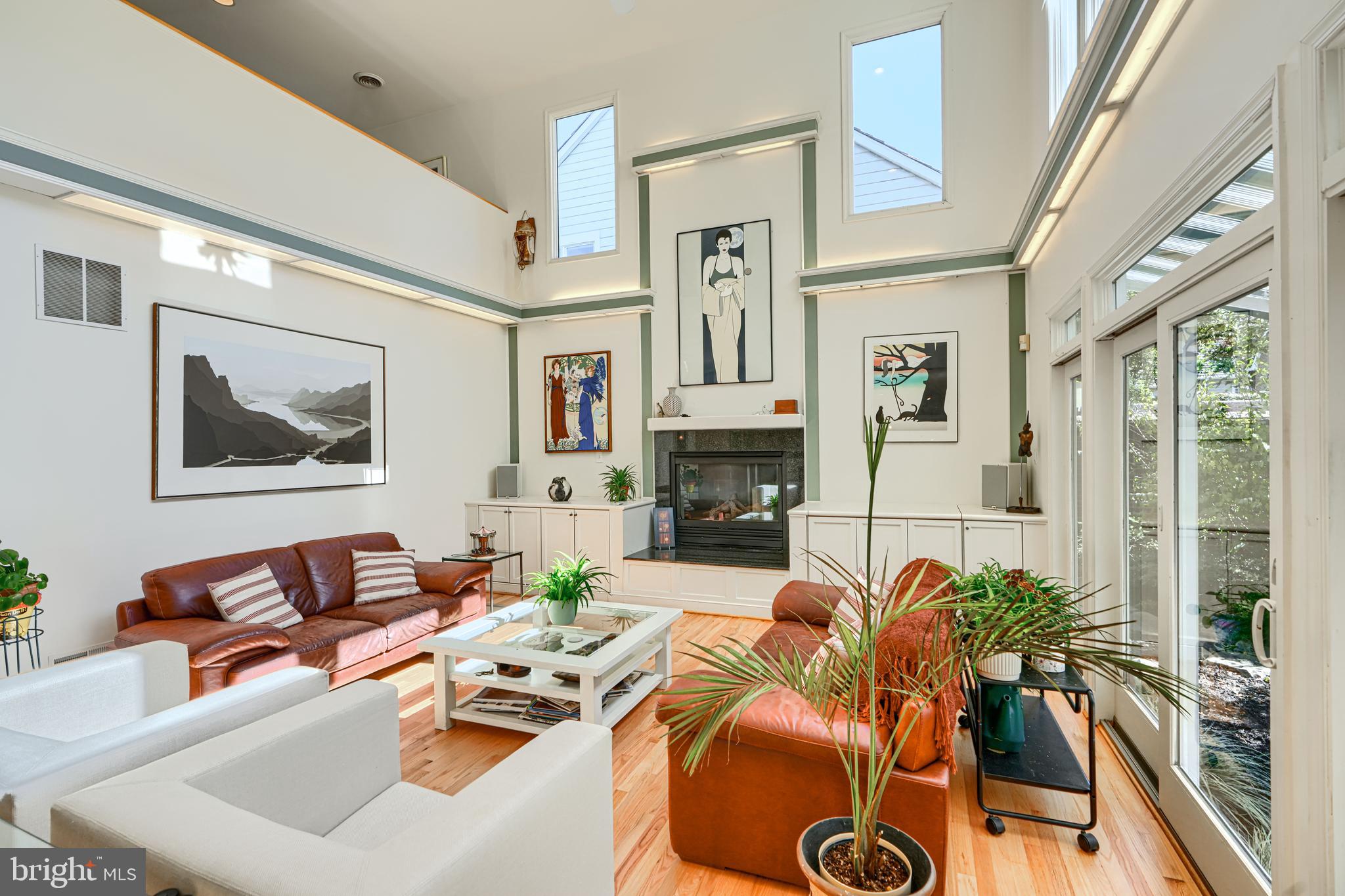 HOBBITS GLEN - Residential