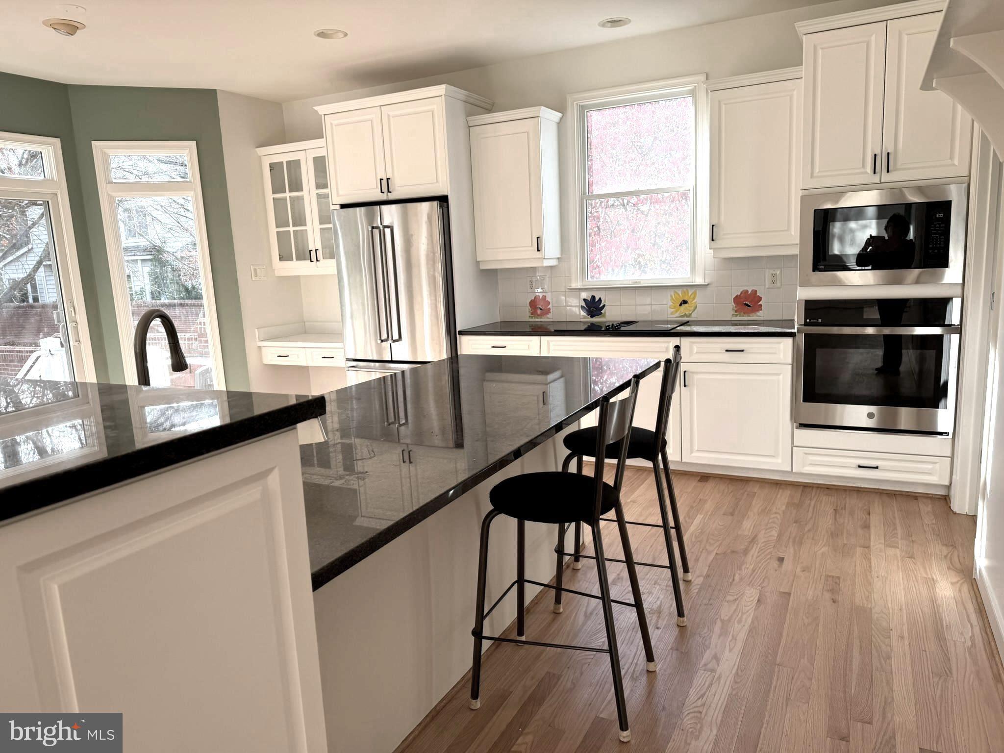 HOBBITS GLEN - Residential