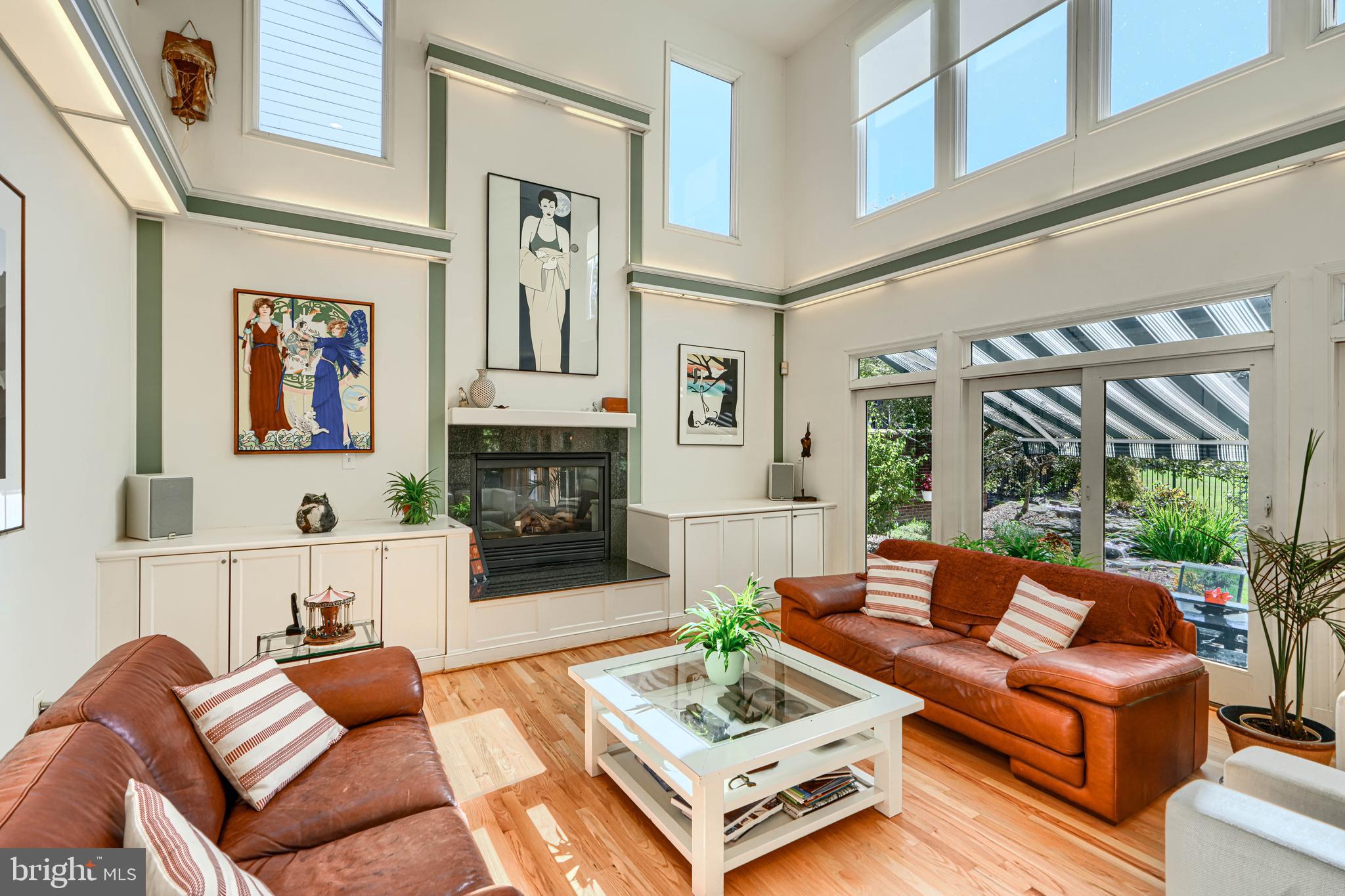 HOBBITS GLEN - Residential