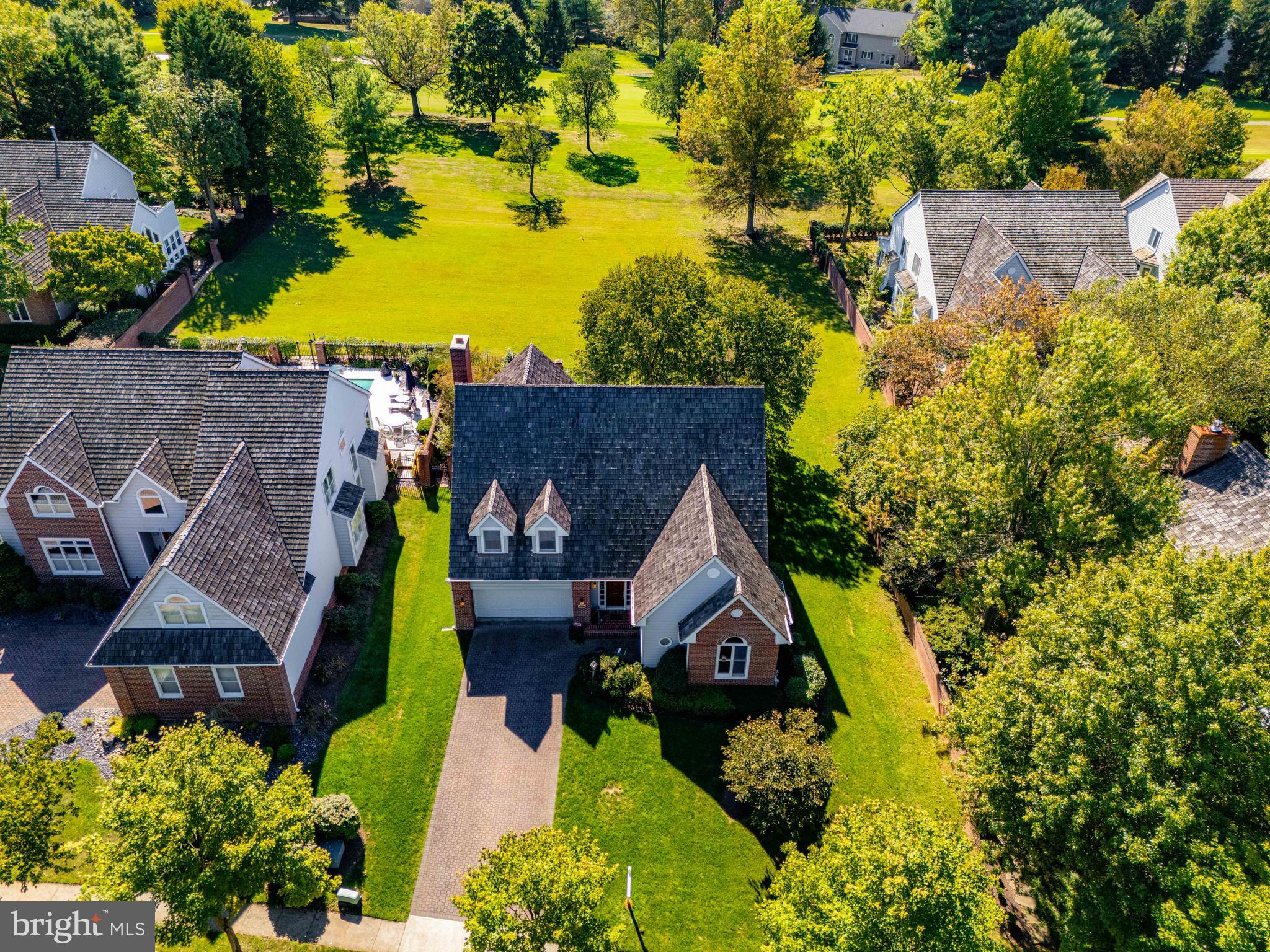 HOBBITS GLEN - Residential