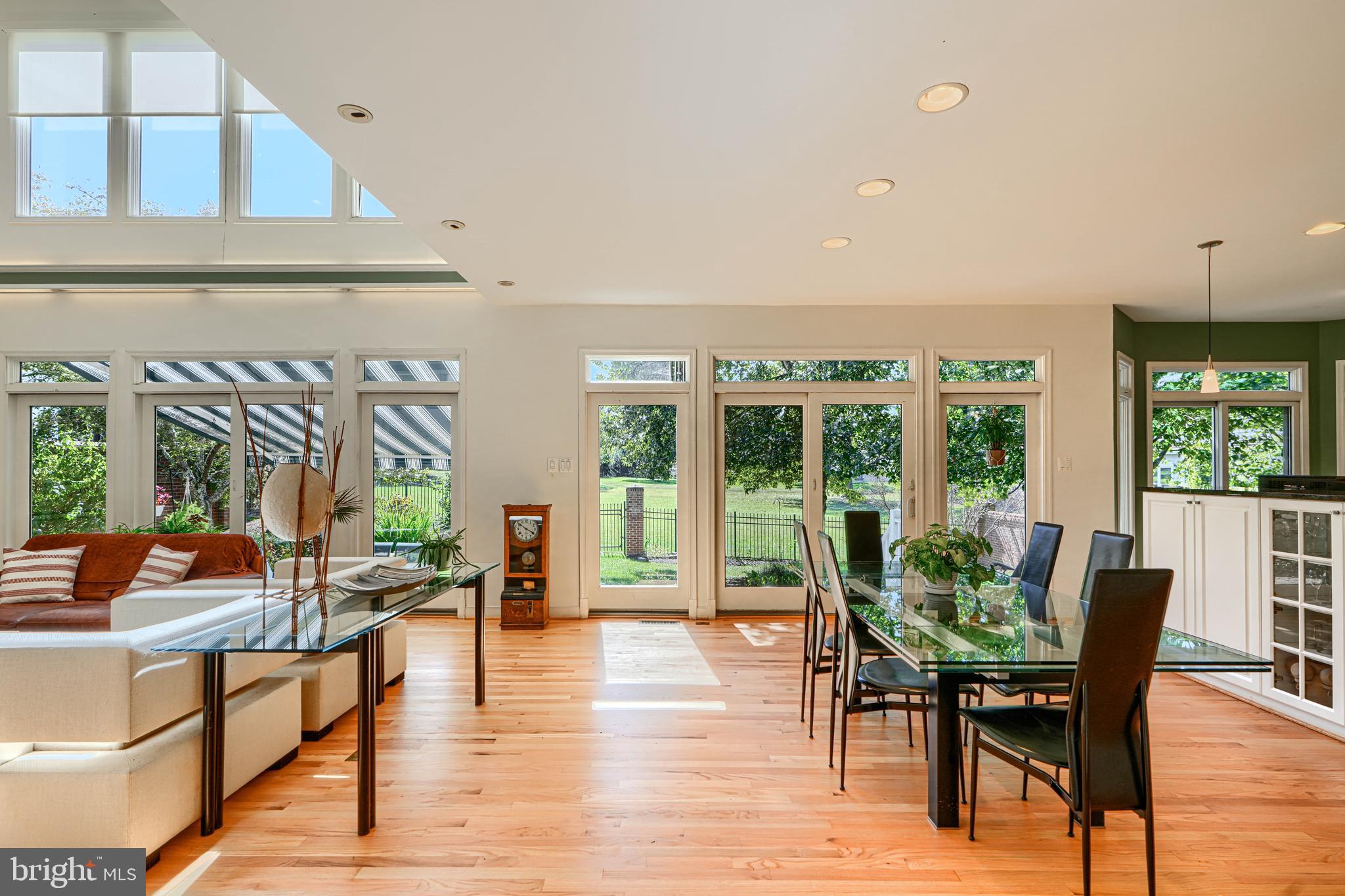 HOBBITS GLEN - Residential