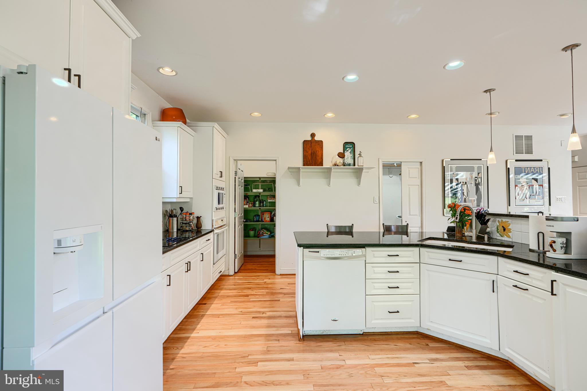 HOBBITS GLEN - Residential