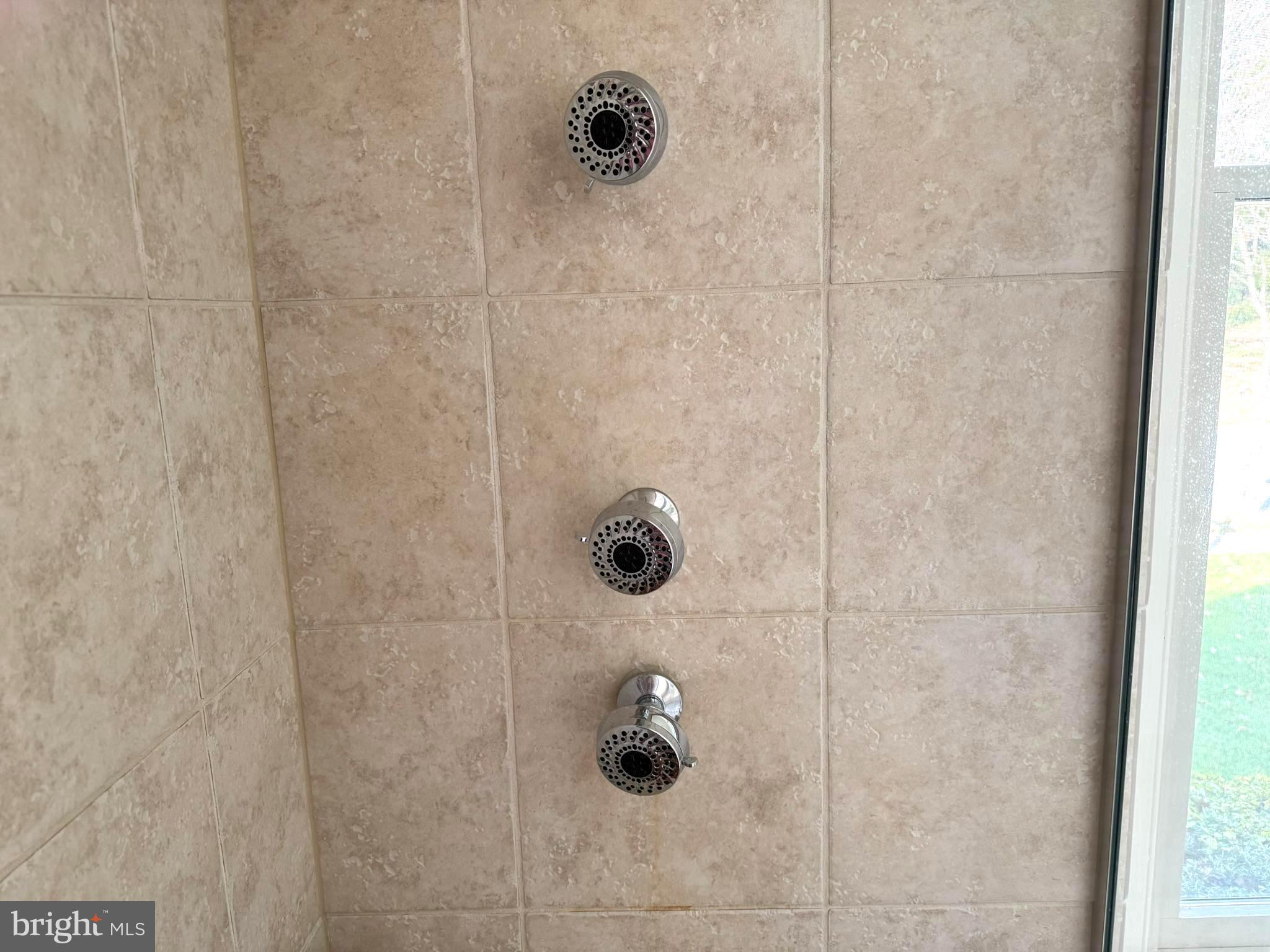 HOBBITS GLEN - Residential