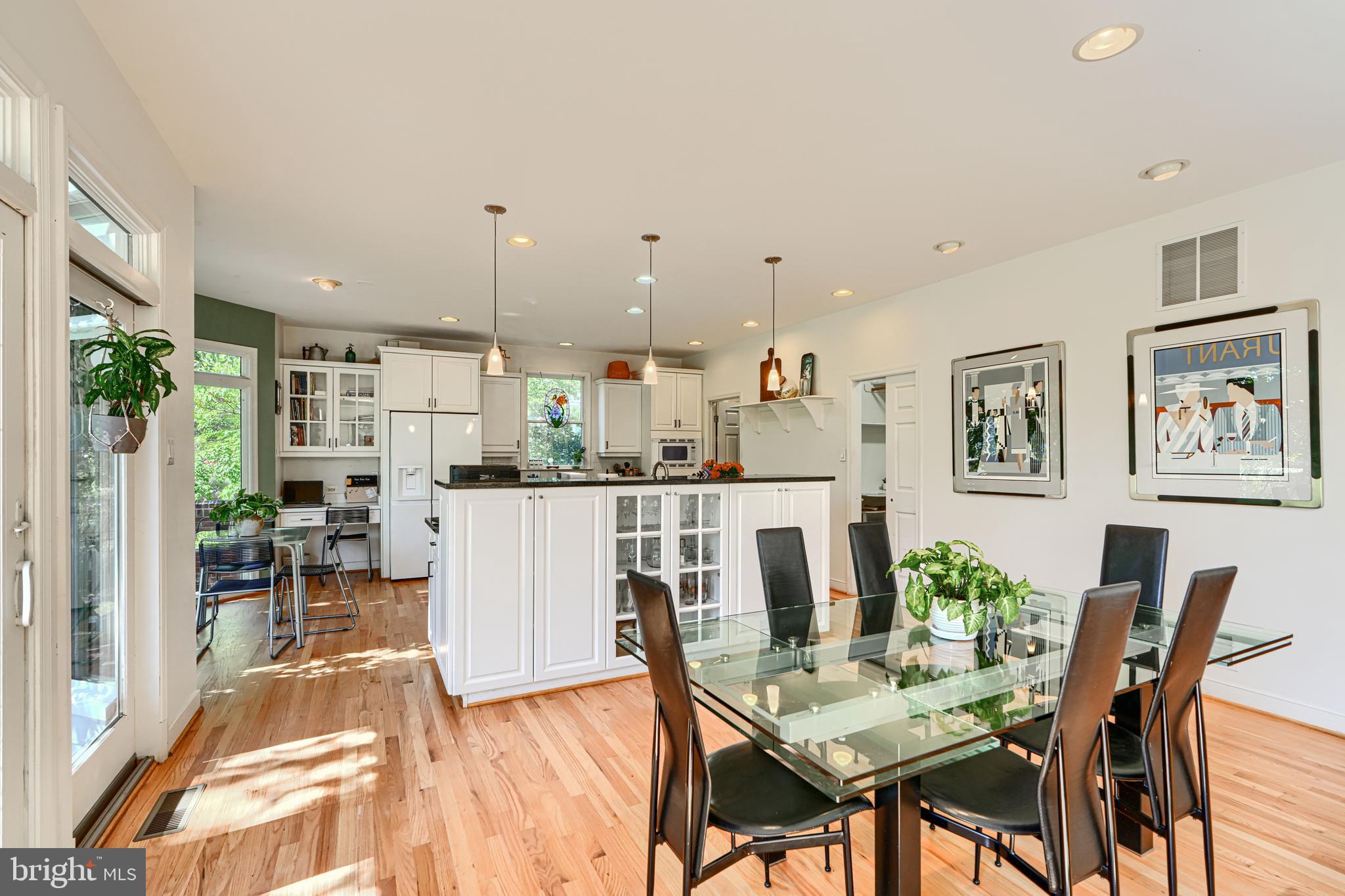 HOBBITS GLEN - Residential