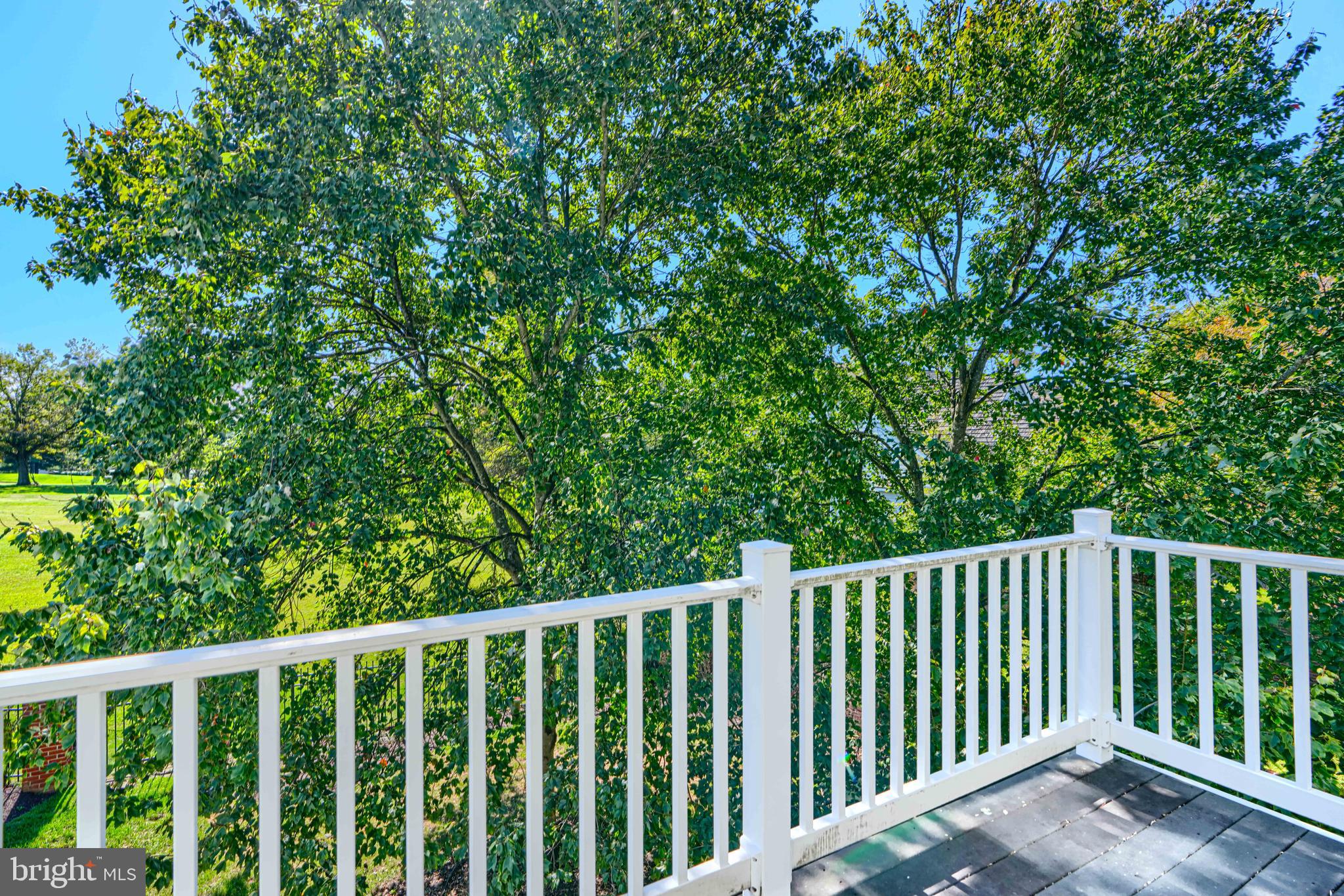 HOBBITS GLEN - Residential