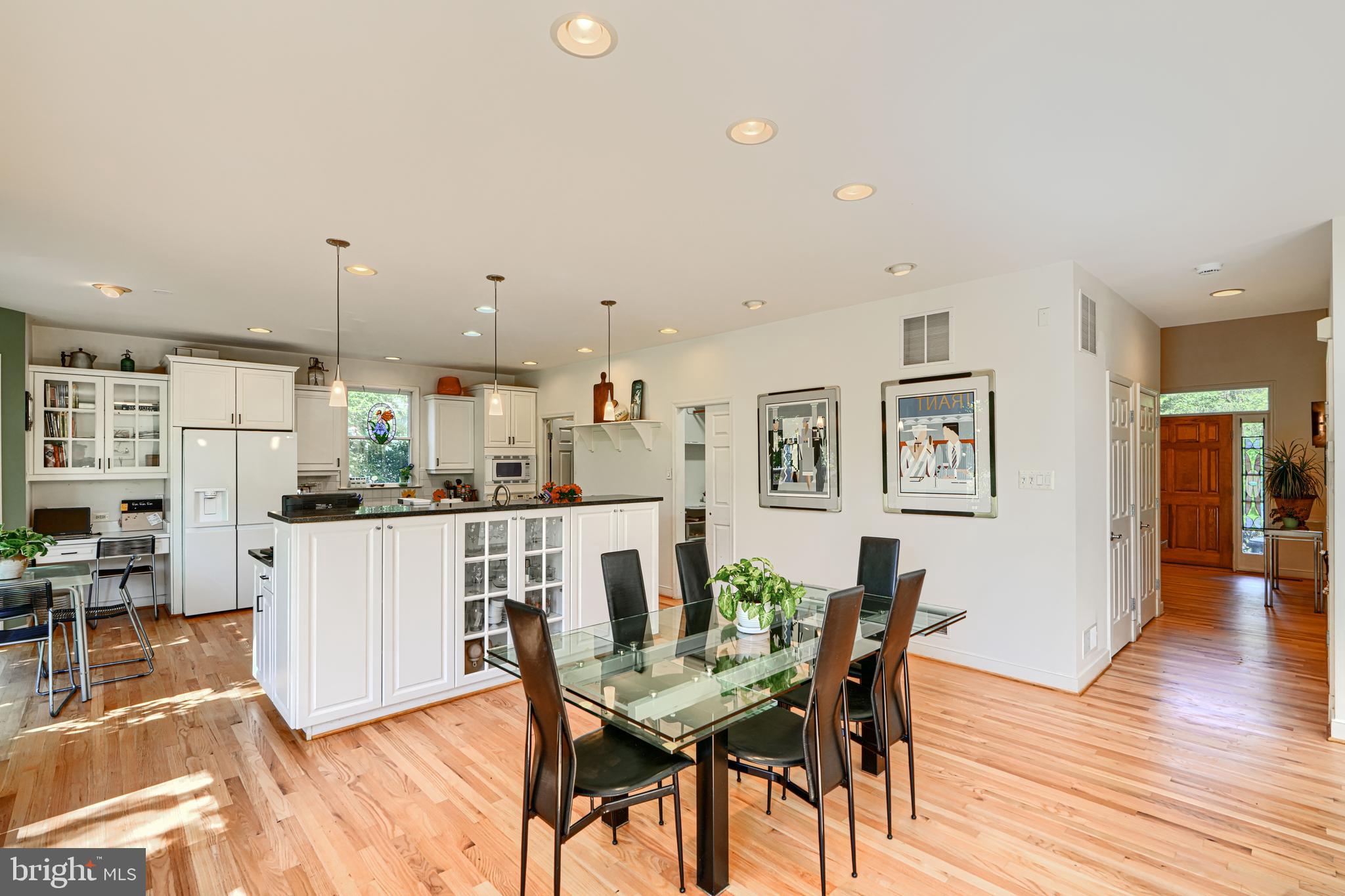 HOBBITS GLEN - Residential