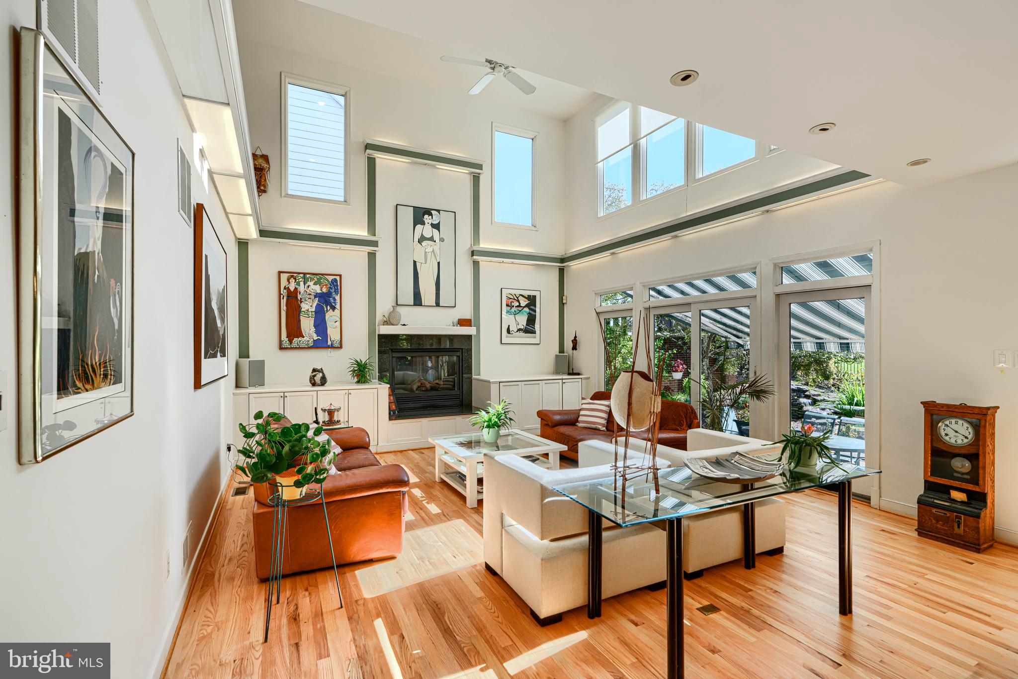 HOBBITS GLEN - Residential