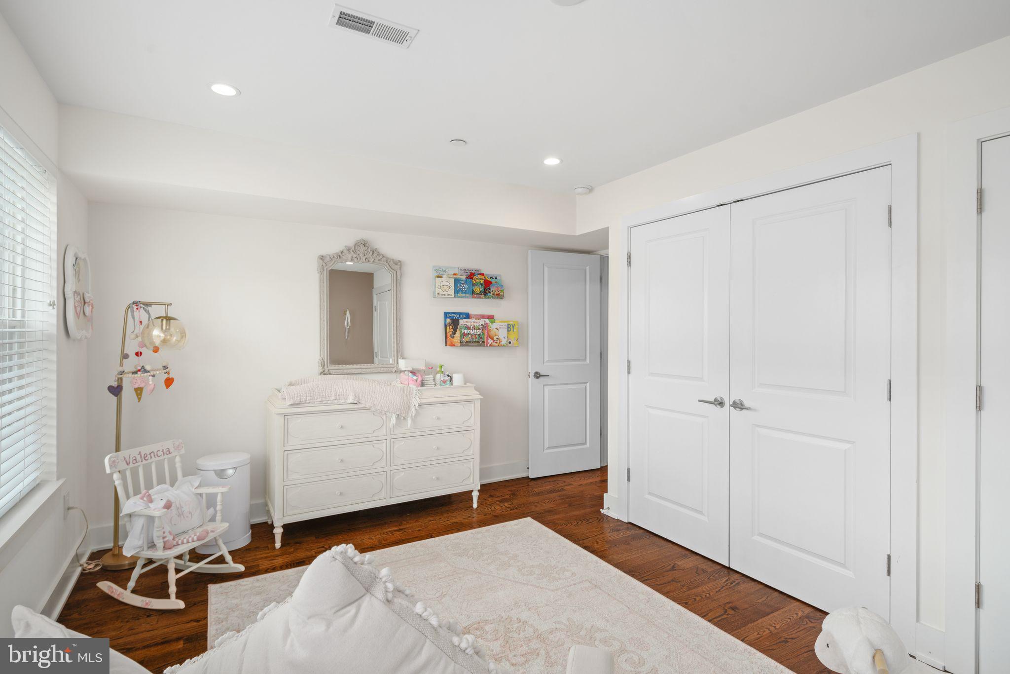 PHILADELPHIA - Residential