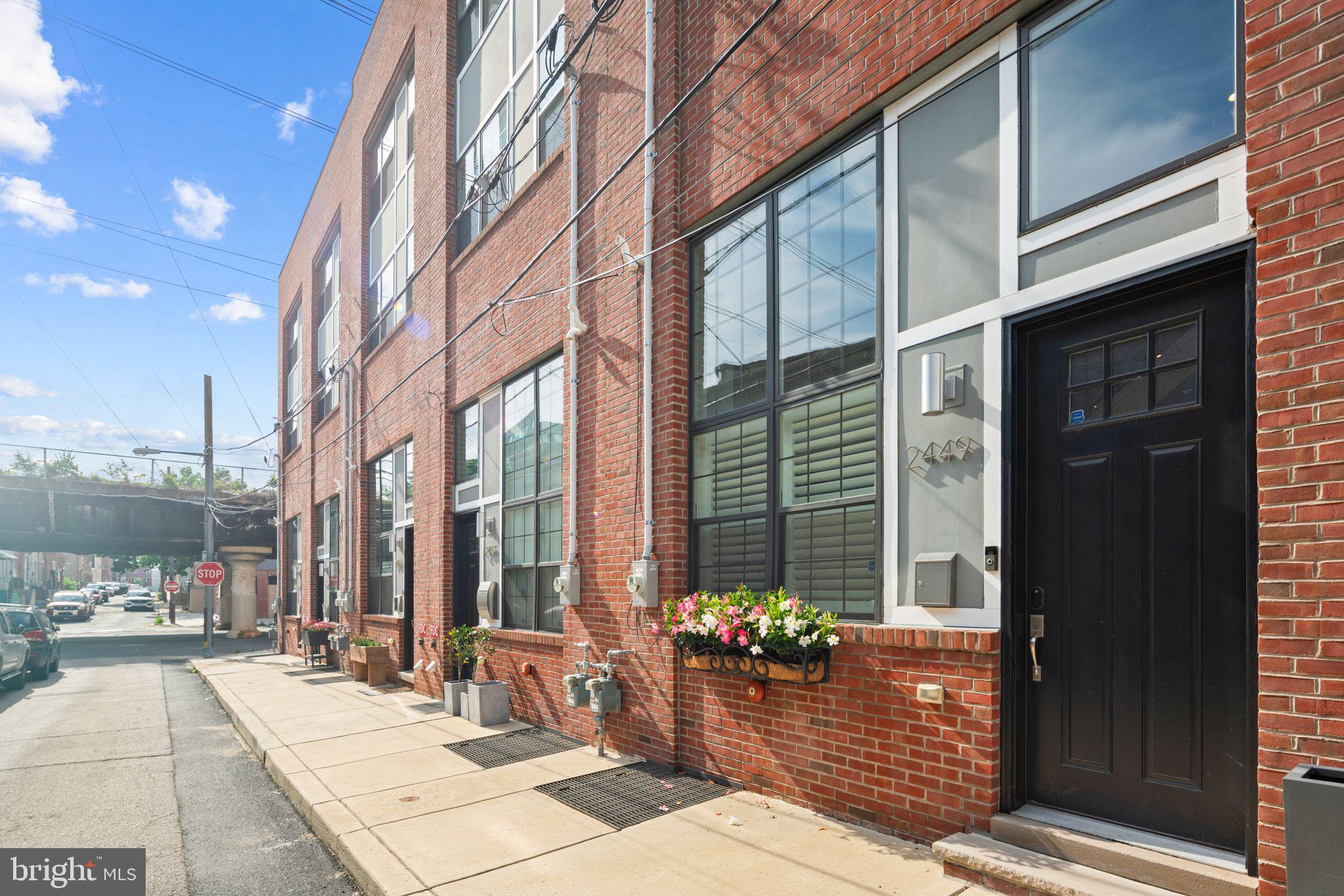 PHILADELPHIA - Residential