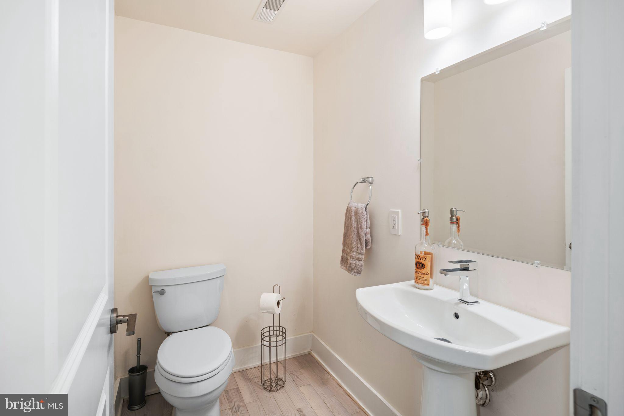 PHILADELPHIA - Residential