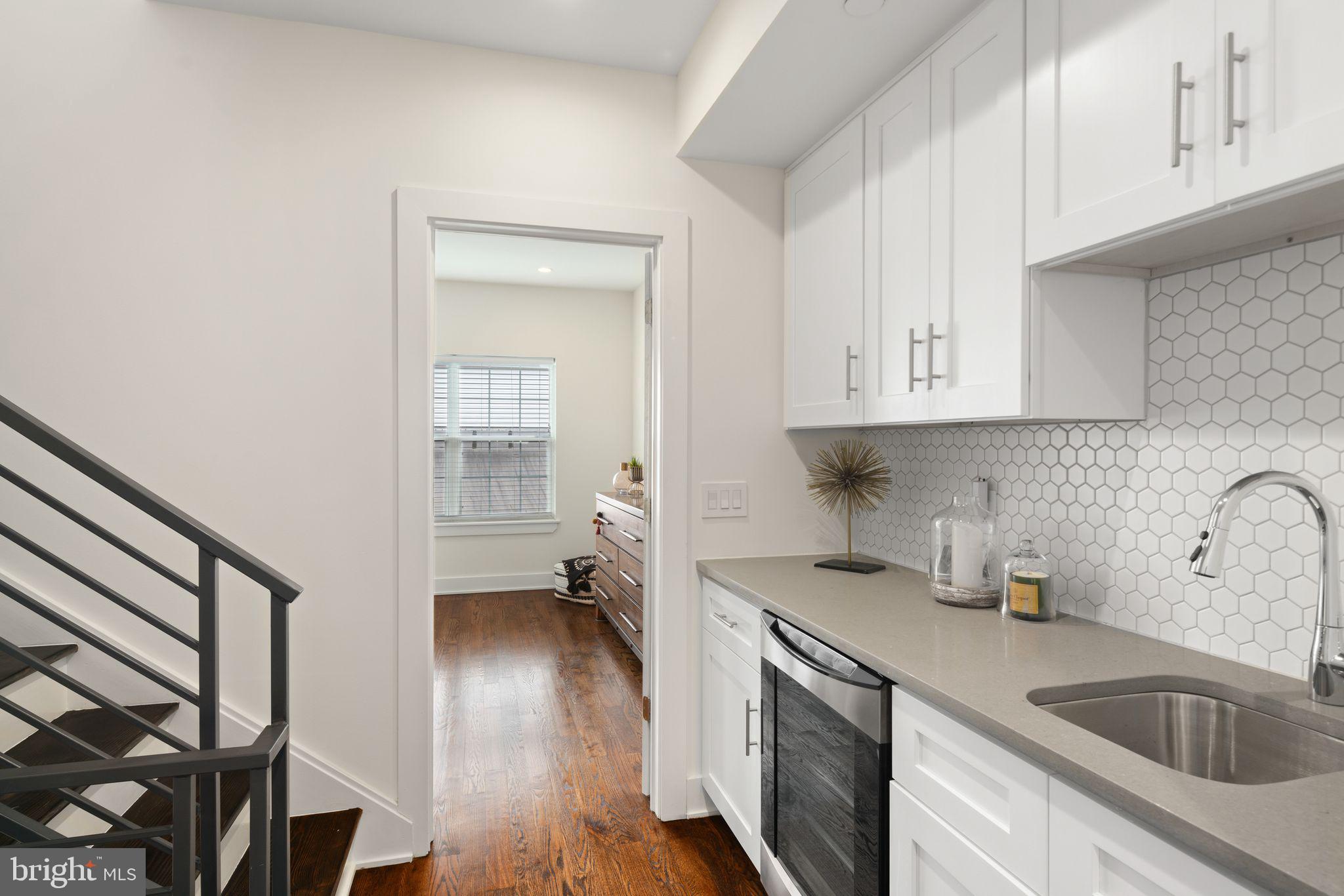 PHILADELPHIA - Residential