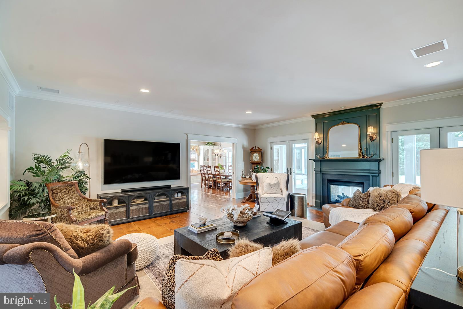 16532 RETREAT CIRCLE