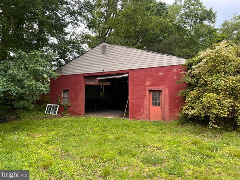 Photo of 4269 Prince William Parkway, WOODBRIDGE, VA 22192 (MLS # VAPW2120258)
