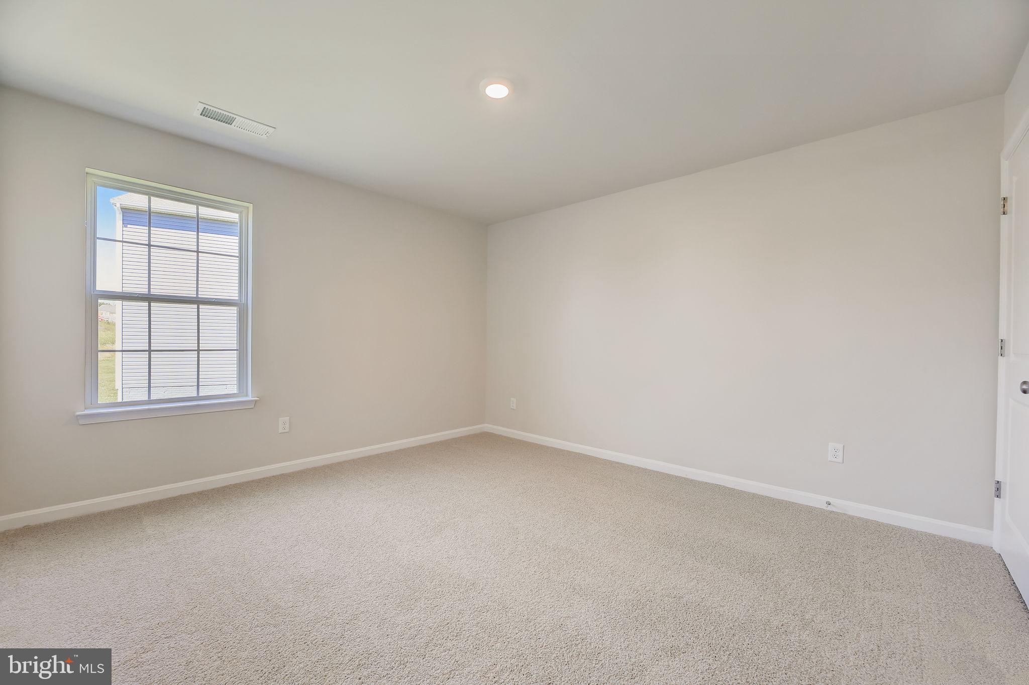 PEMBROOKE - Residential