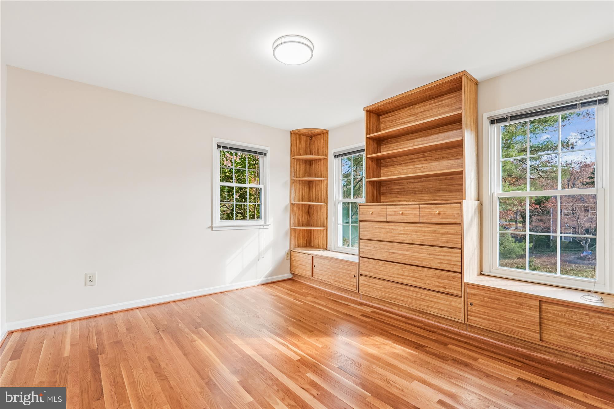 FLOWER VALLEY - Residential