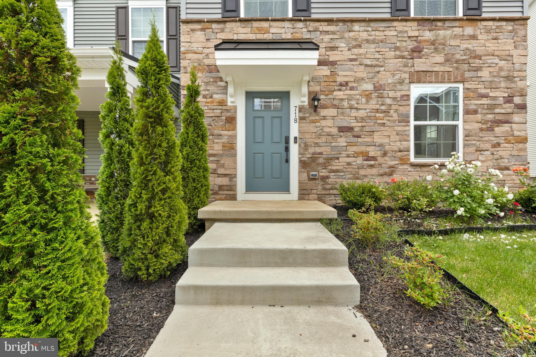 718 KALMAR LANE