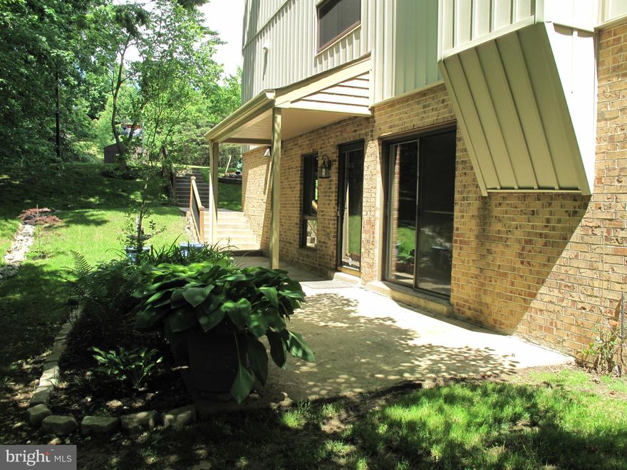 BEST PRICED CONDO PER SQUARE FOOT IN WOODBRIDGE * SUNNY ONE LEVEL PATIO CONDO WITH NEW CARPET & PAINT MARCH '16 * RECENT HVAC REPLACEMENT * RECENT CERAMIC TILE FLOORING * CORIAN COUNTER TOPS * FIREPLACE * LARGE DOUBLE PANE WINDOWS * EXSPOSED BRICK * TWO ASSIGNED PARKING SPOTS & OVER 20 VISITOR PARKING SPACES * BRICK & BLOCK CONSTRUCTION * WALK TO DAY CARE * CLOSE TO VRE RAIL STATION AND SHOPPING *