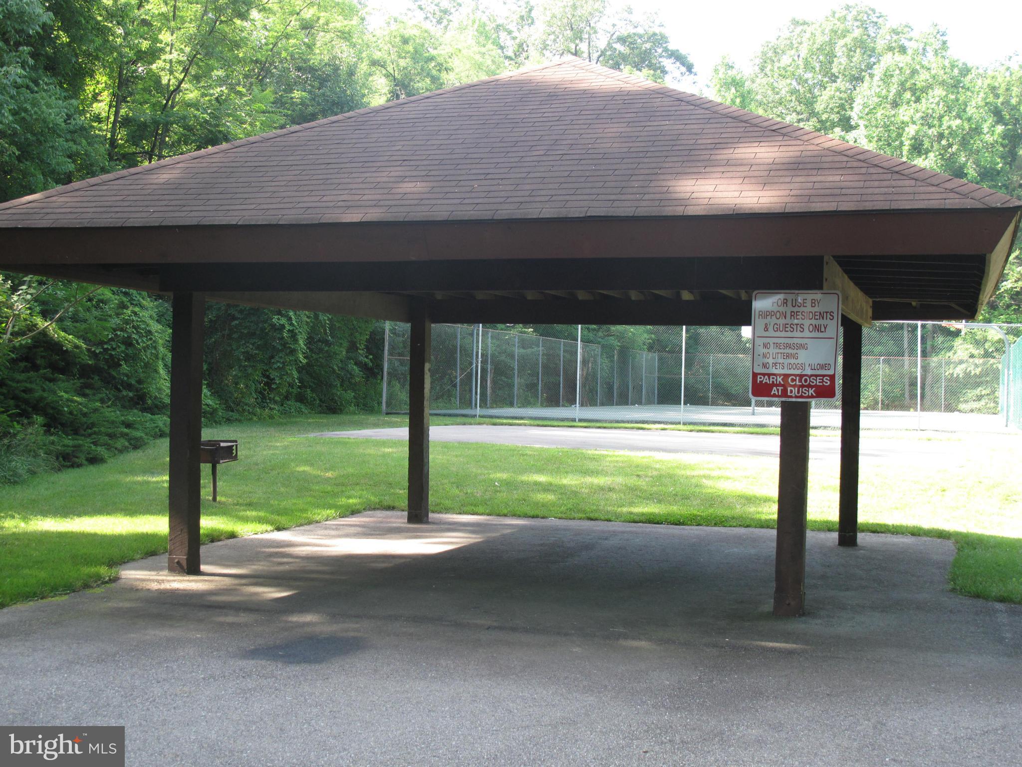 RIPPON LANDING - Residential