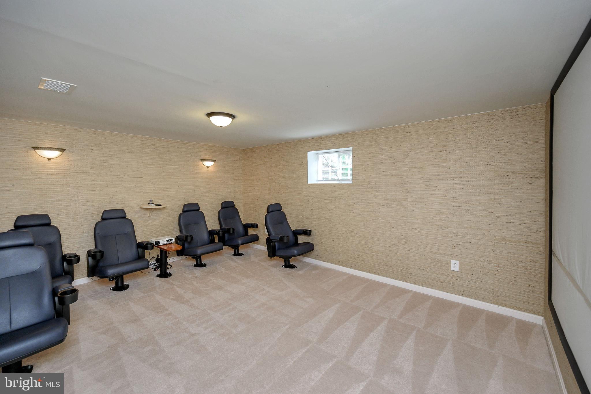 SOMERSET - Residential