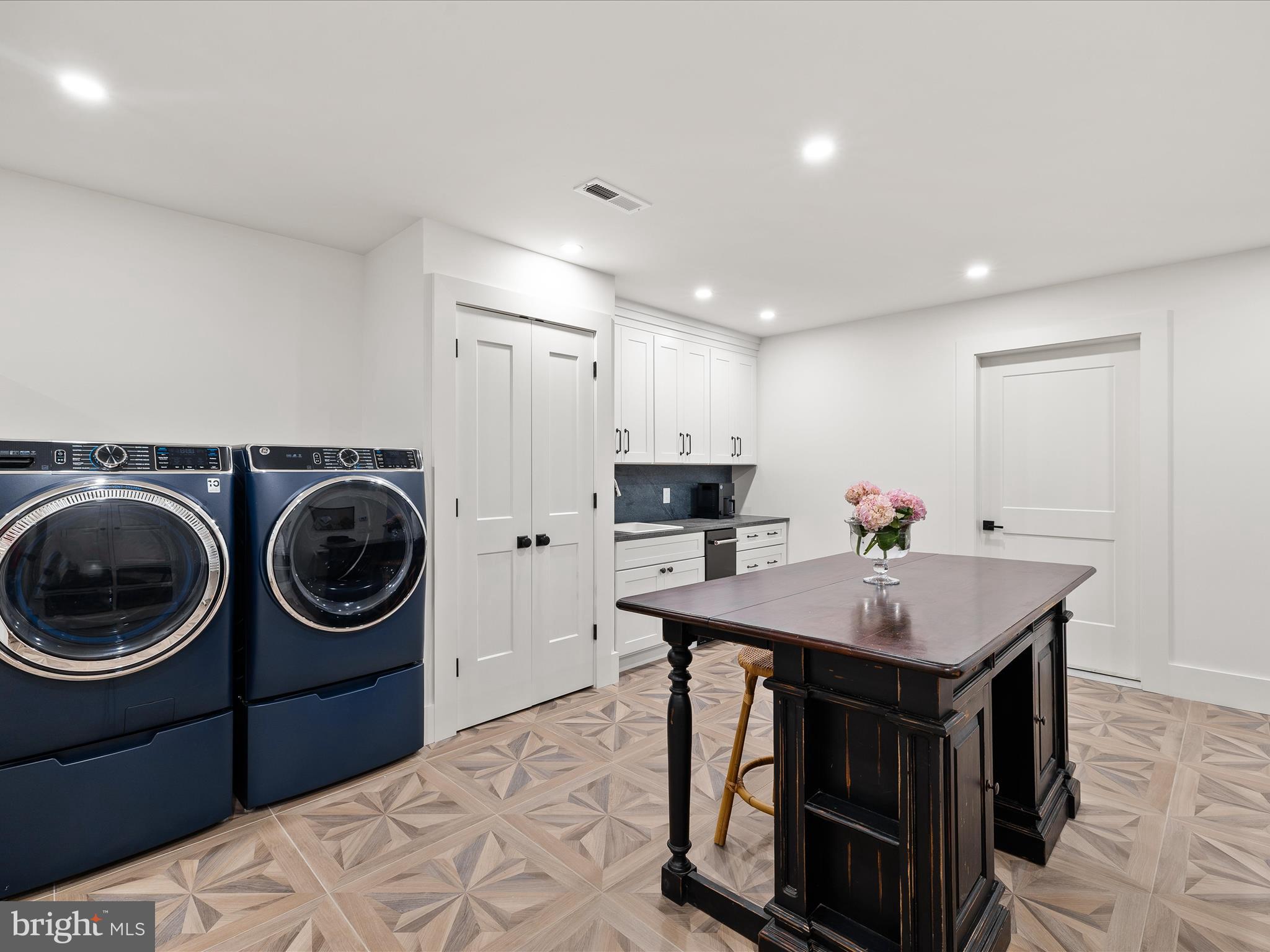 REHOBOTH BEACH YACHT AND CC - Residential