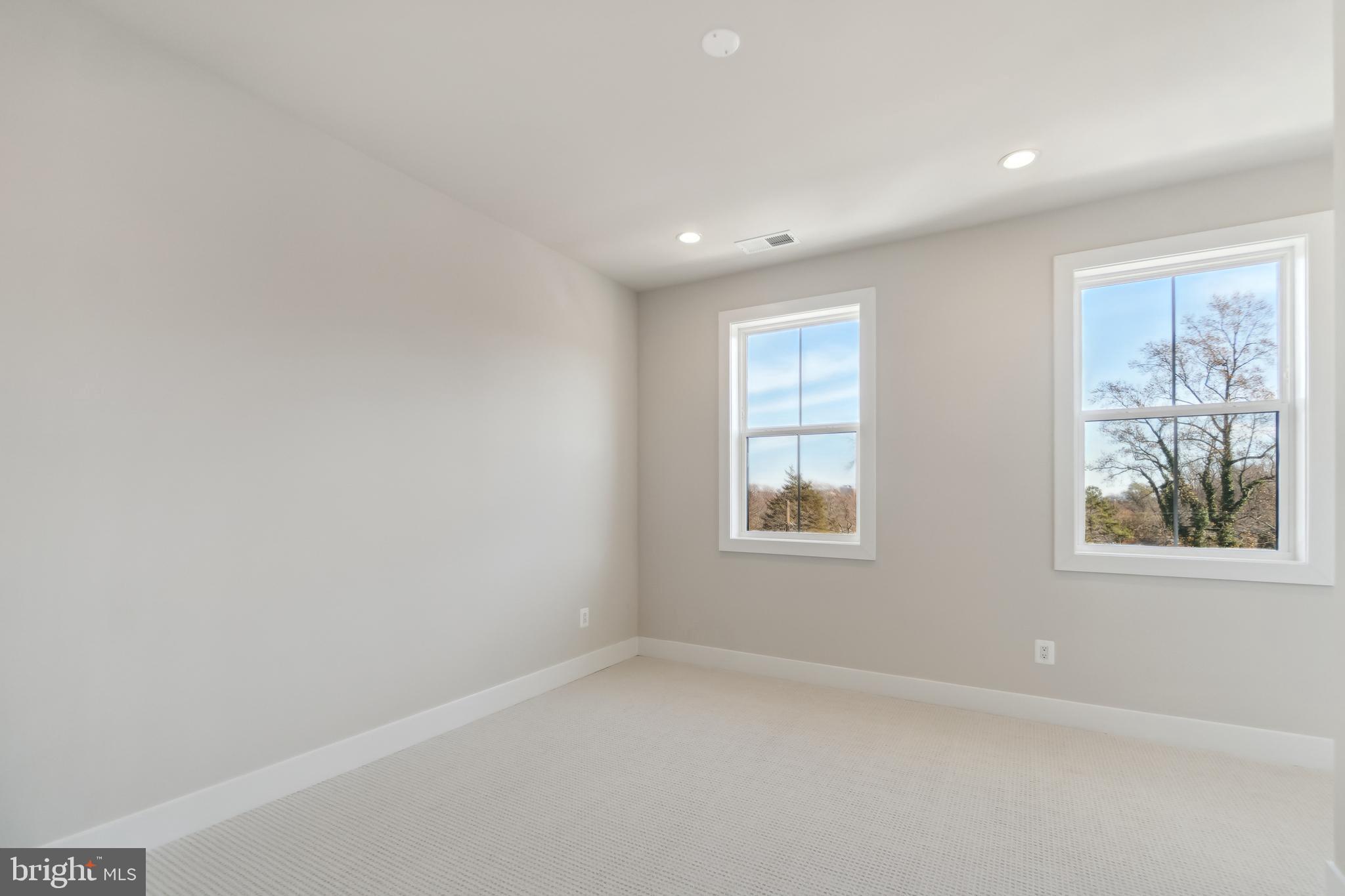 THE GROVE AT DOMINION HILLS - Residential