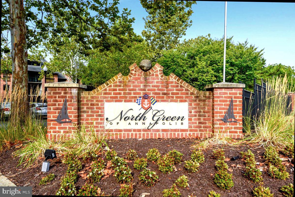 300 HILLTOP LANE 300E