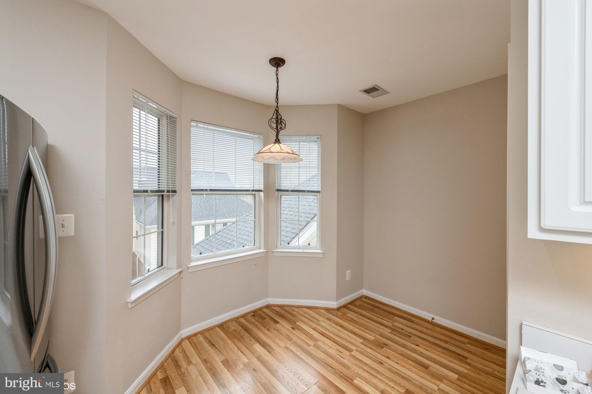 LAKESIDE AT SOUTH RIDING - Residential Lease