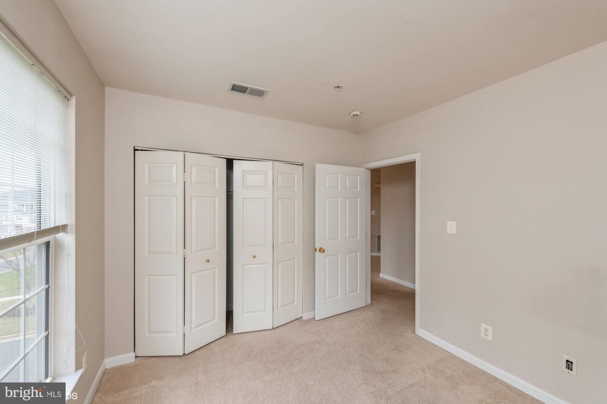 LAKESIDE AT SOUTH RIDING - Residential Lease