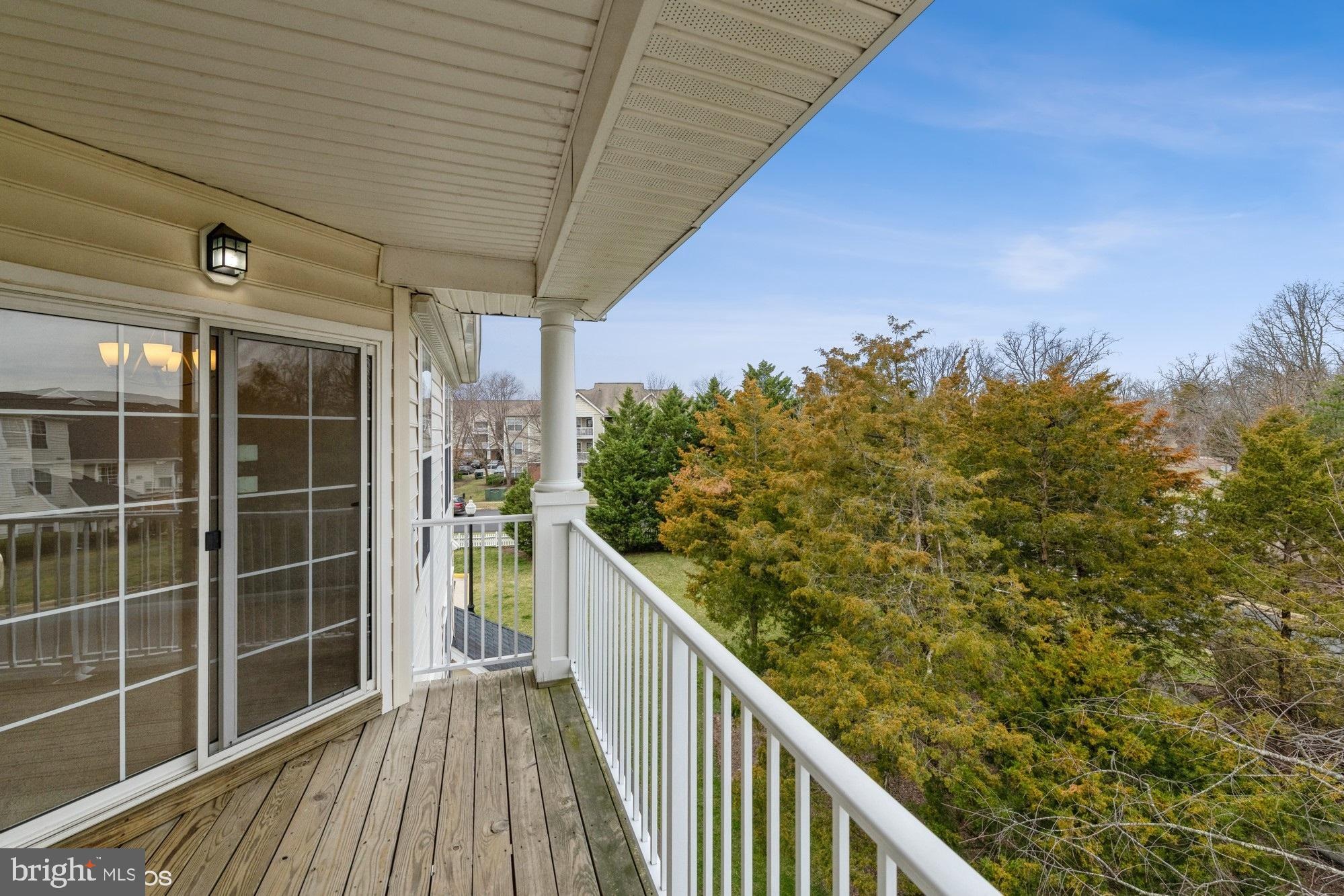 LAKESIDE AT SOUTH RIDING - Residential Lease