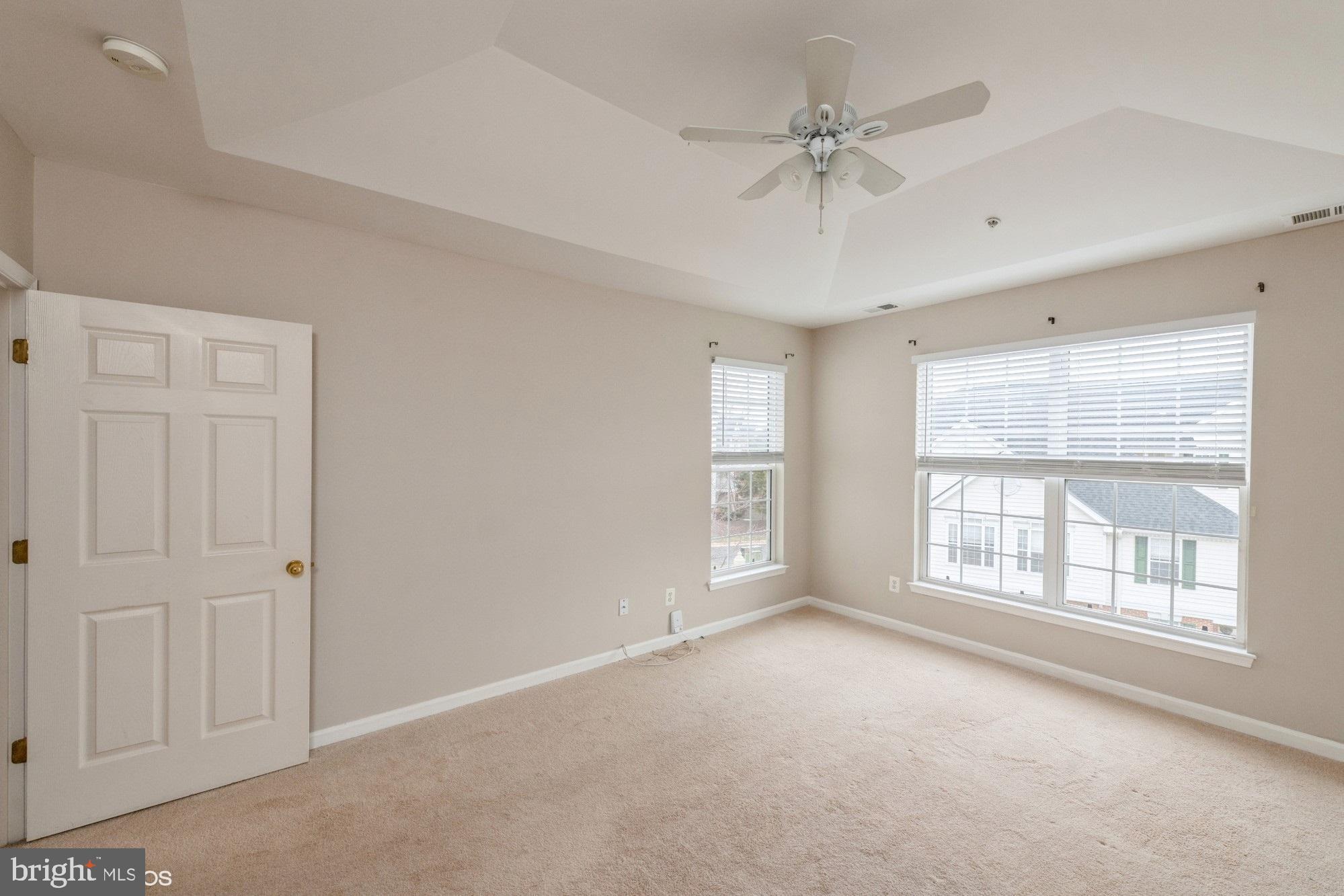 LAKESIDE AT SOUTH RIDING - Residential Lease