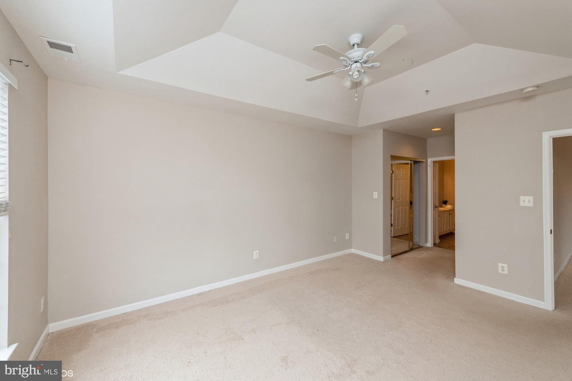 LAKESIDE AT SOUTH RIDING - Residential Lease